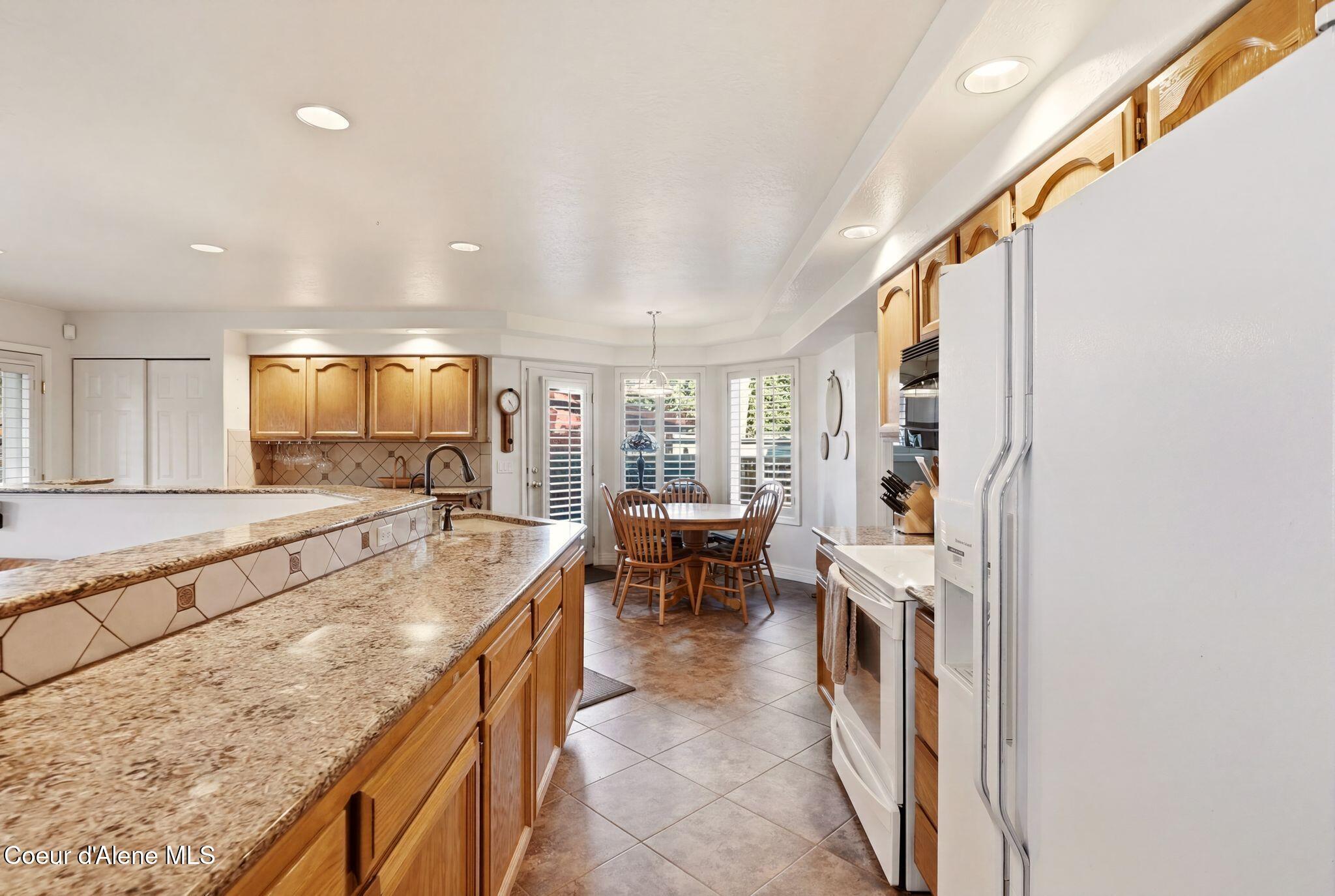 8795 W Driftwood Dr, Coeur d'Alene