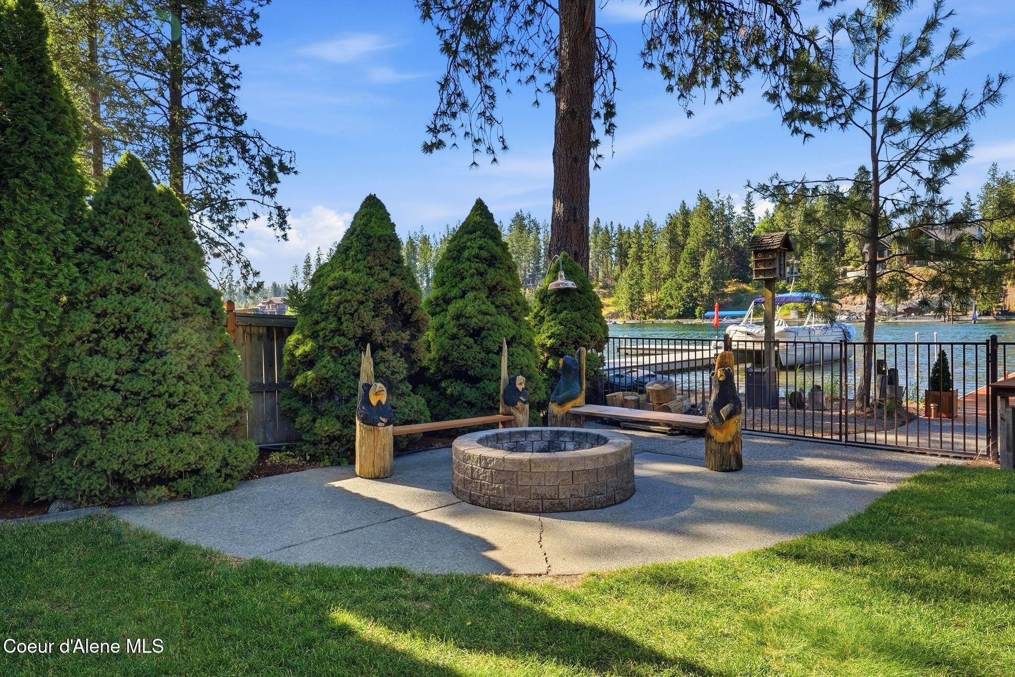 8795 W Driftwood Dr, Coeur d'Alene