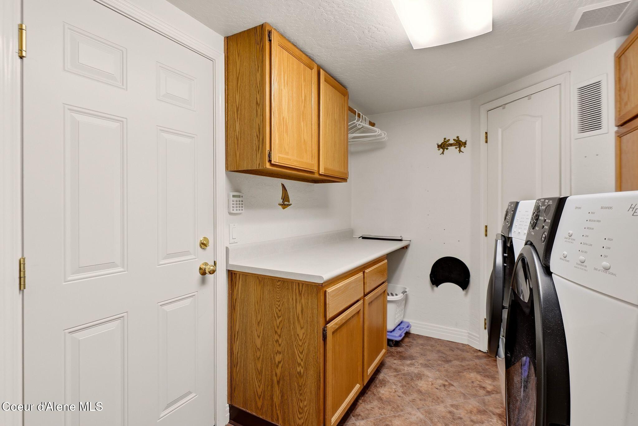 8795 W Driftwood Dr, Coeur d'Alene
