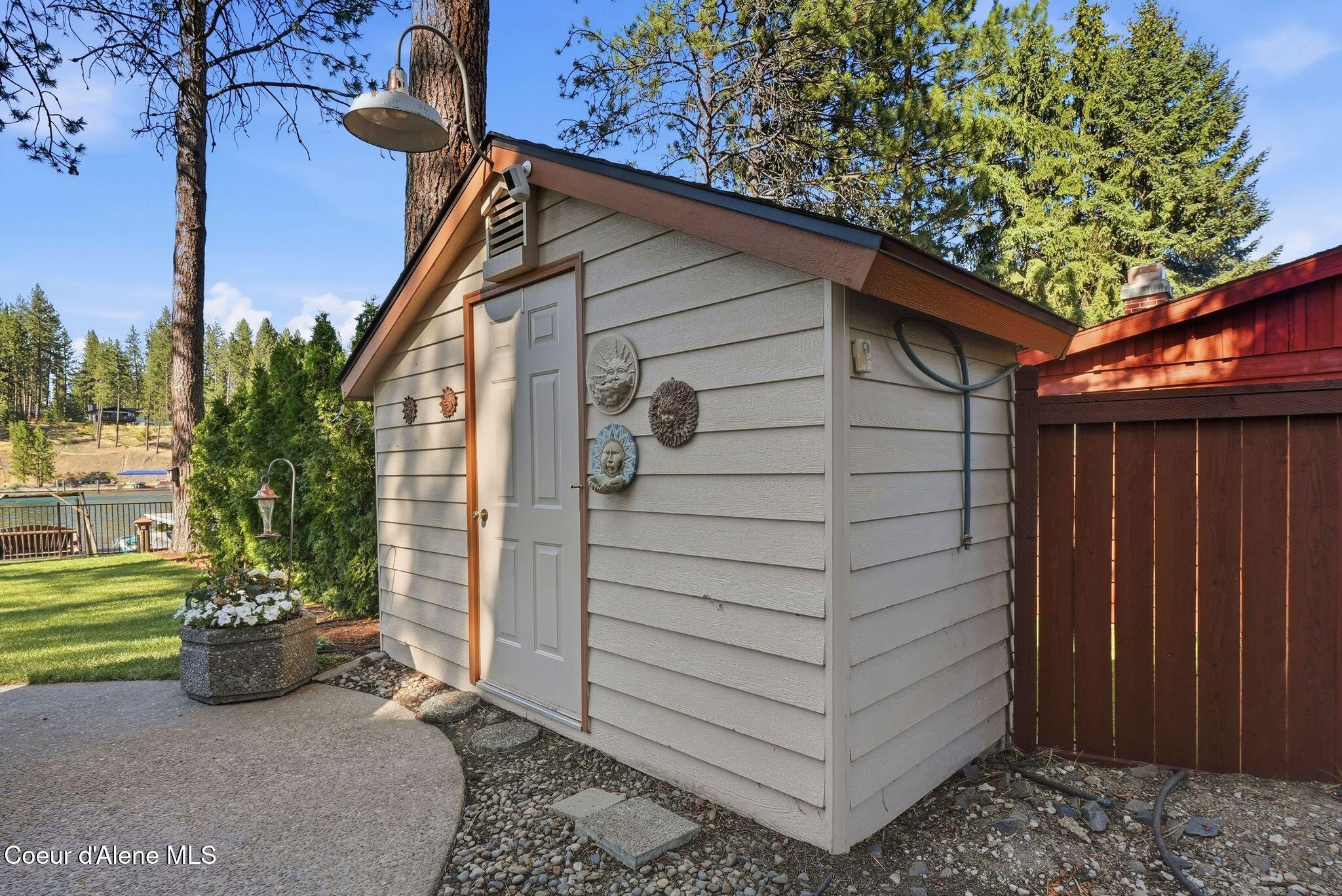 8795 W Driftwood Dr, Coeur d'Alene