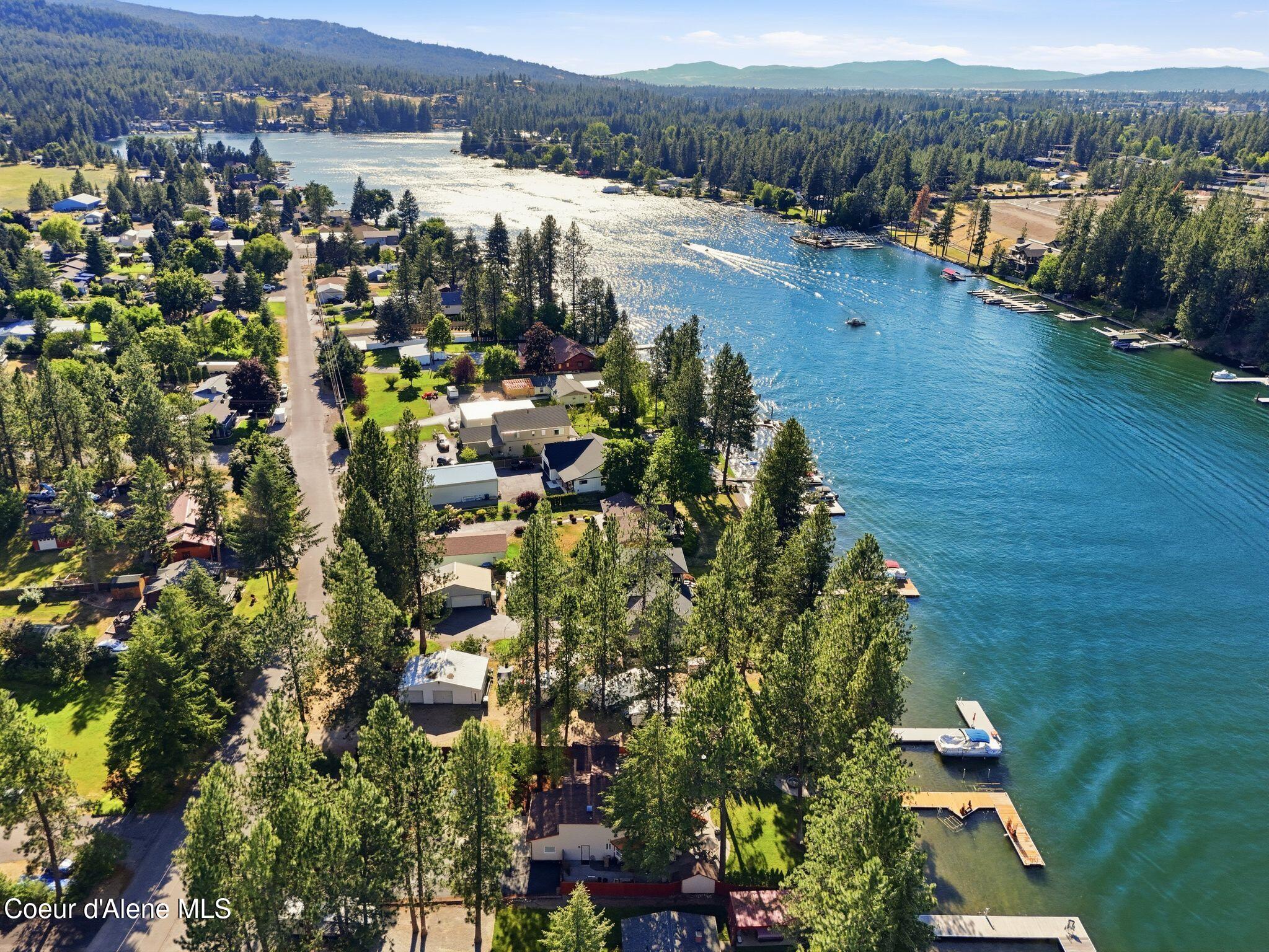 8795 W Driftwood Dr, Coeur d'Alene