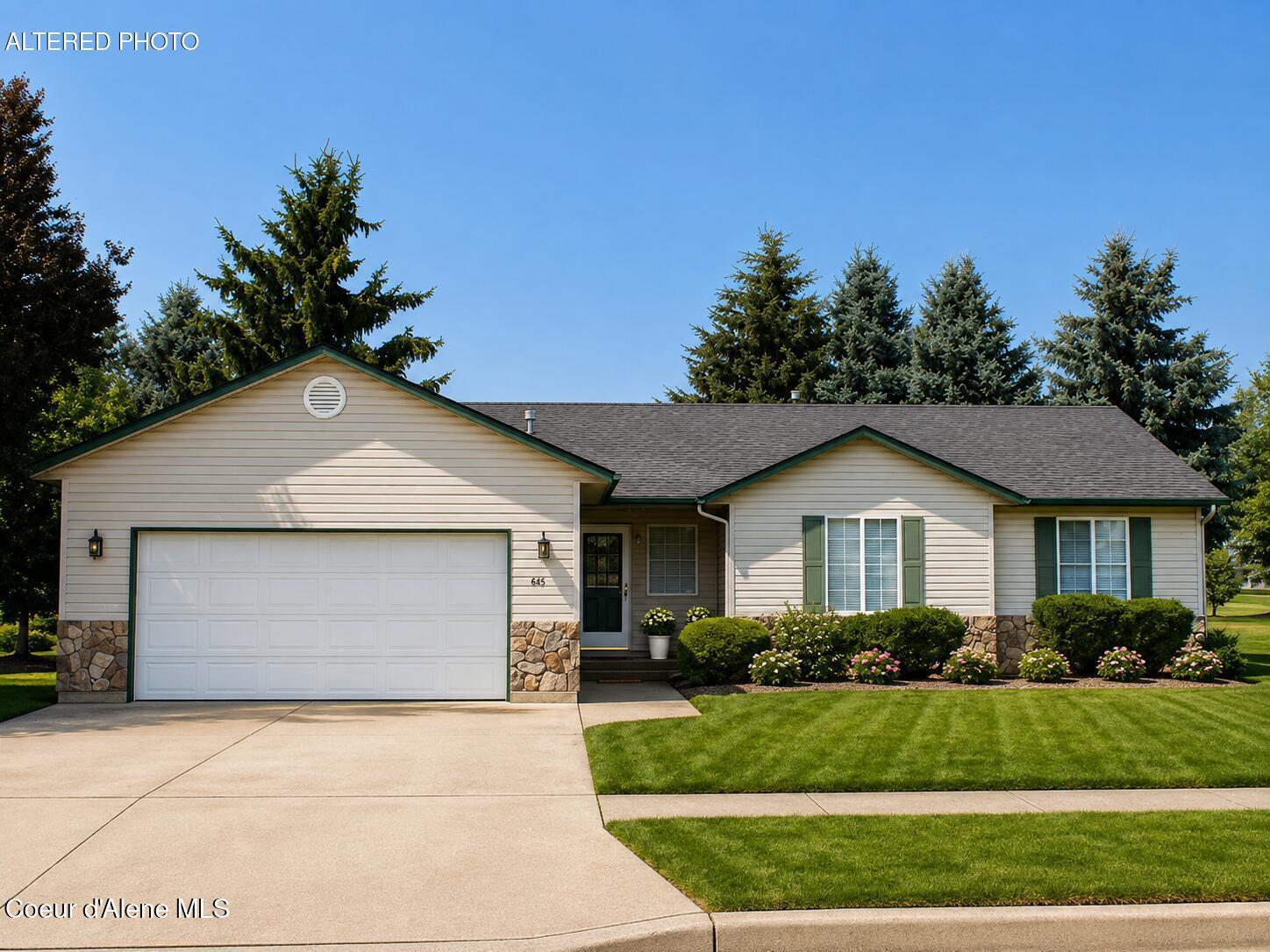 645 E Bogie Dr