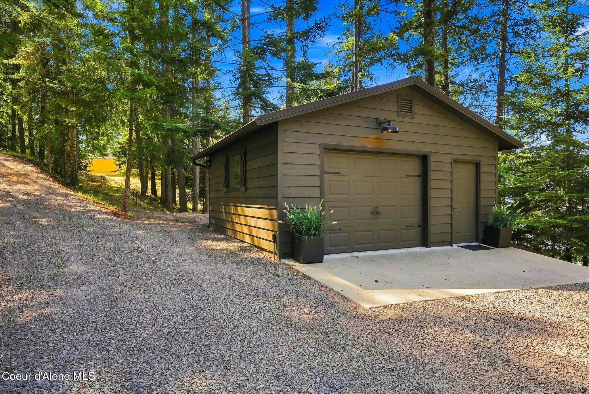 7285 E Henry Point Rd