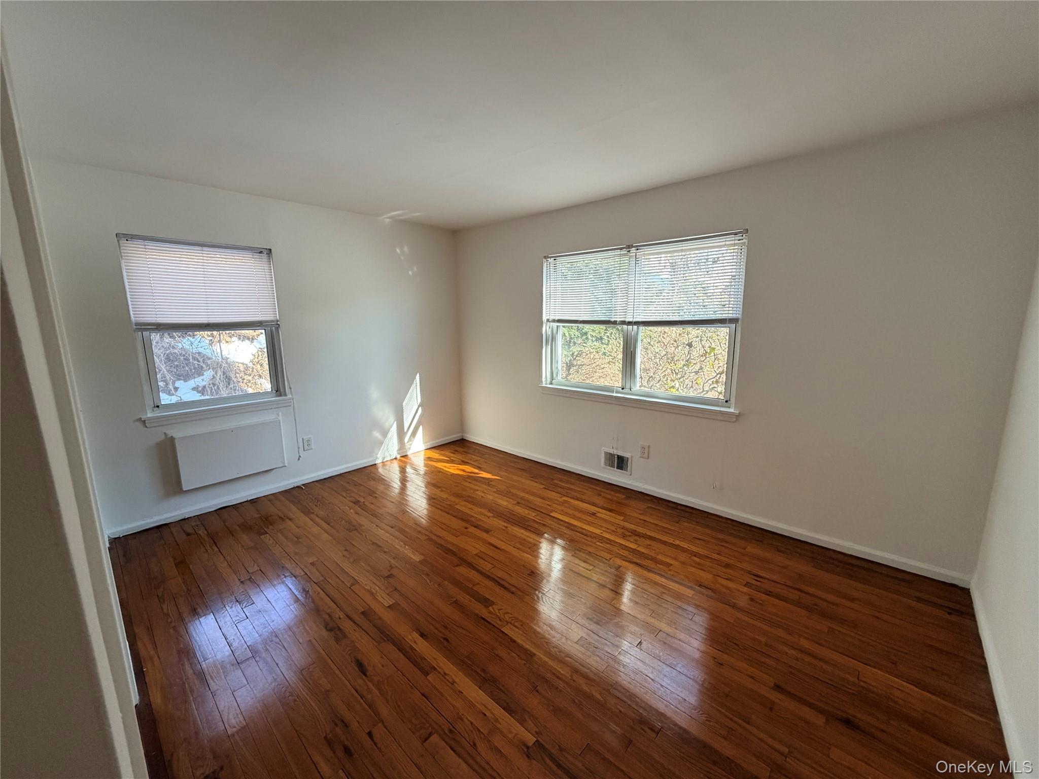 86 McLoughlin Street Unit: B