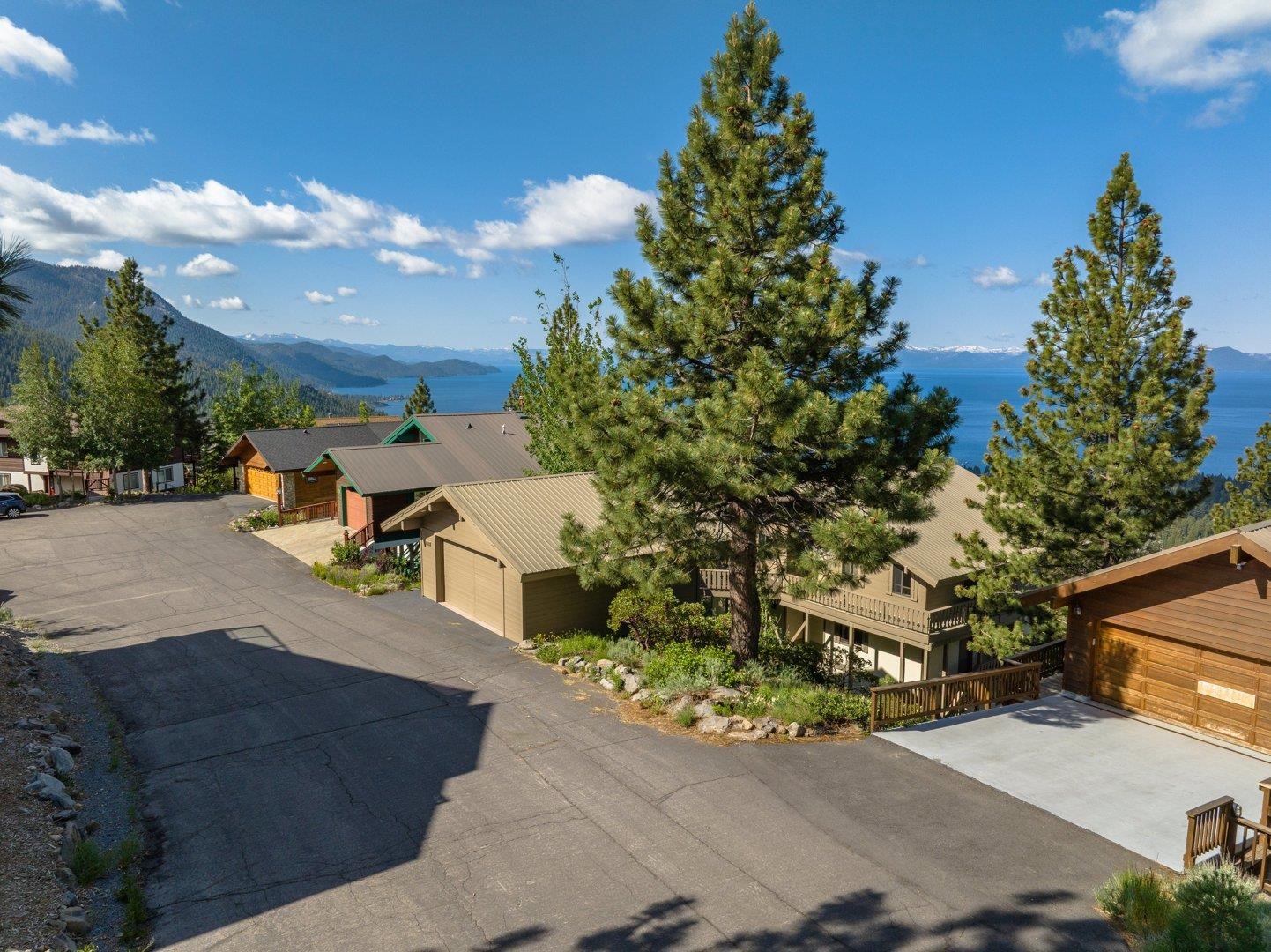 1459 Glarus Court
