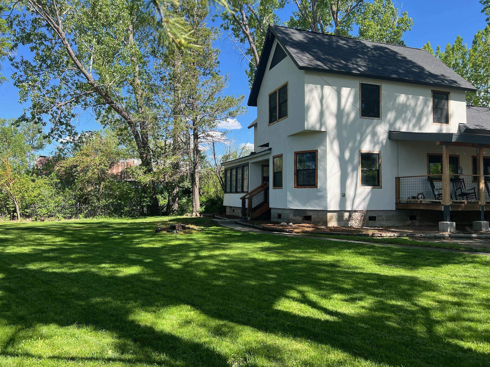 200 E Main Street