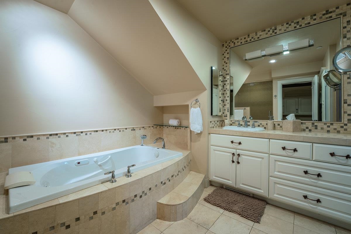 120 Highway 28 Unit: 6
