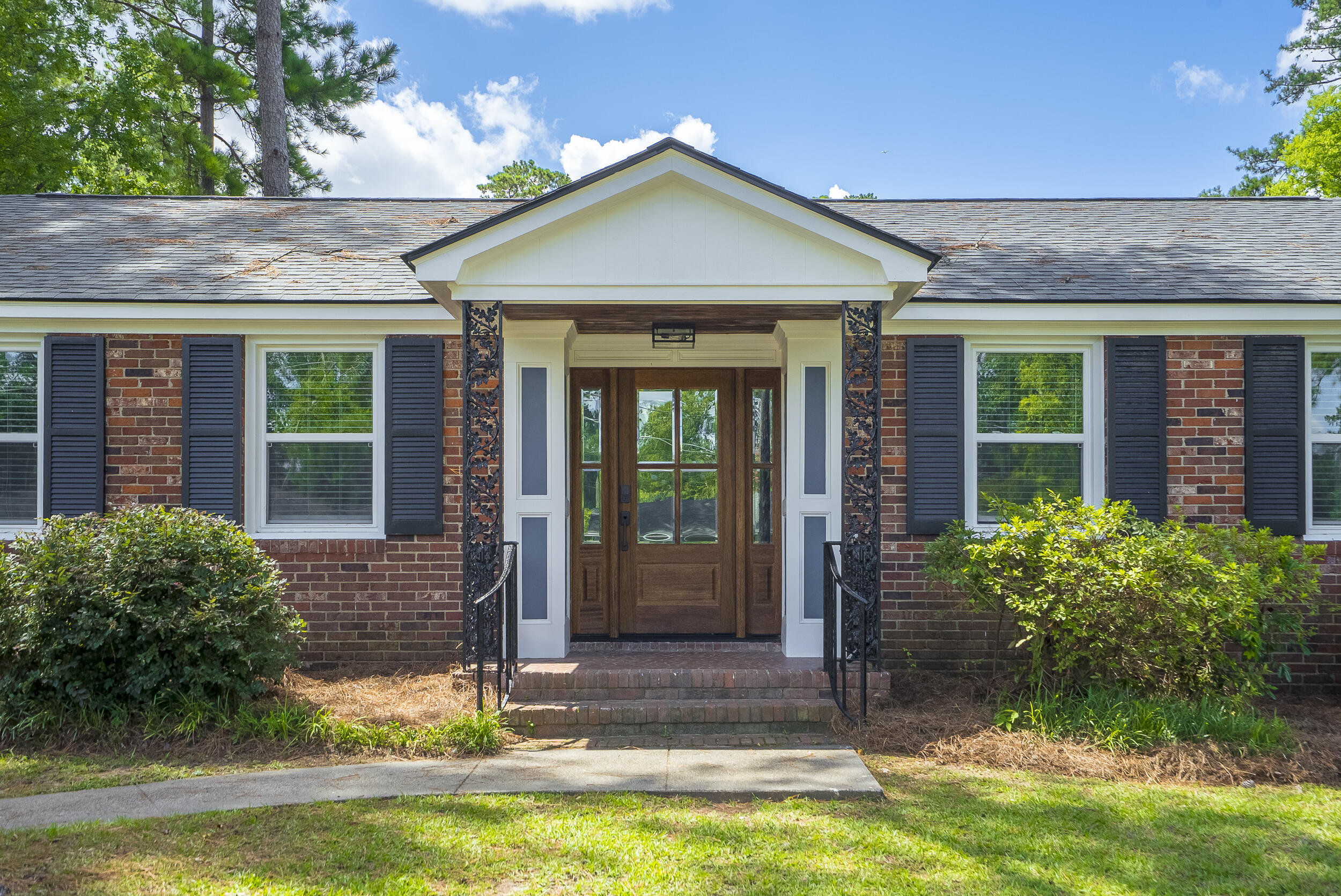 2904 Stratford Drive