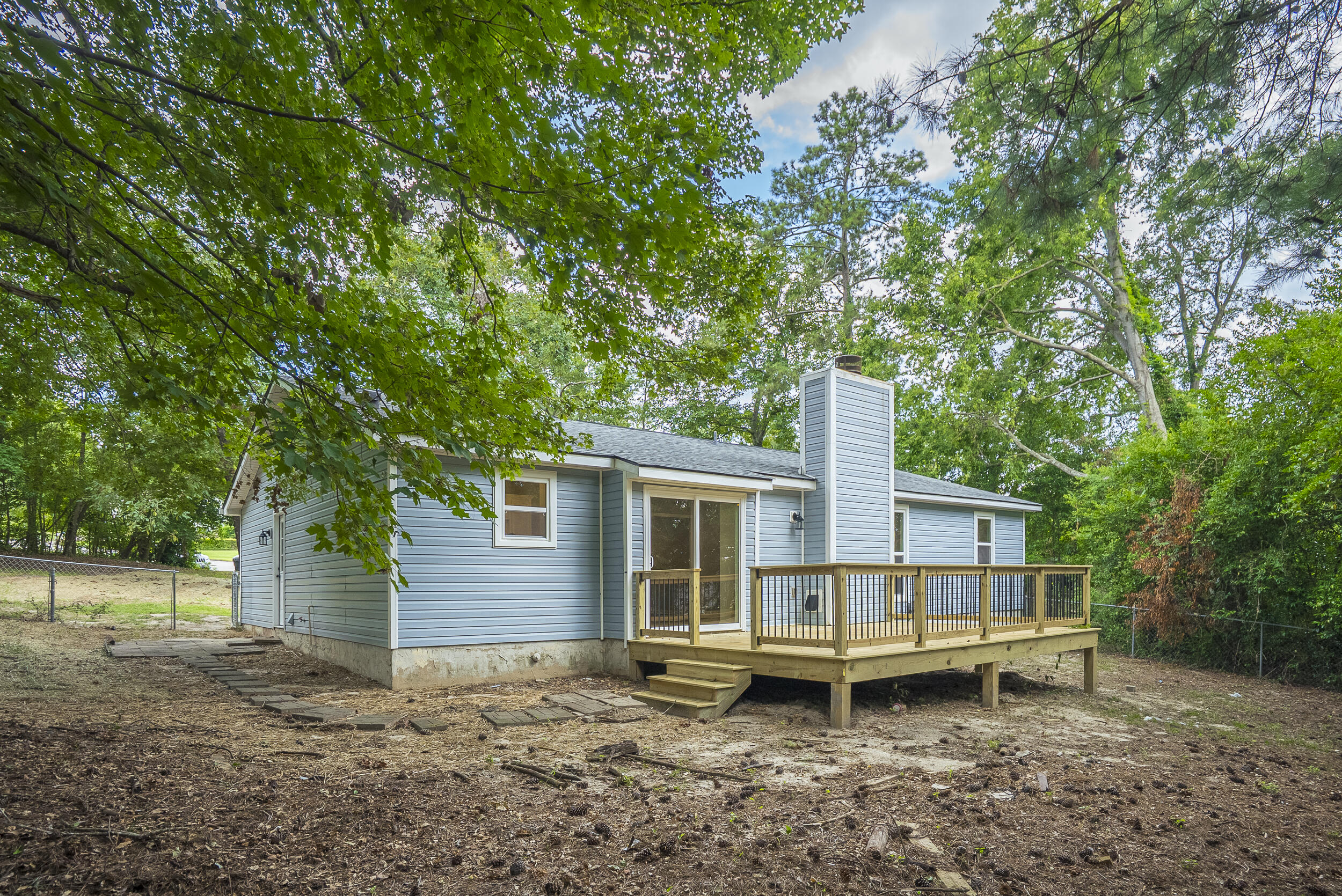 415 Deepwood Place