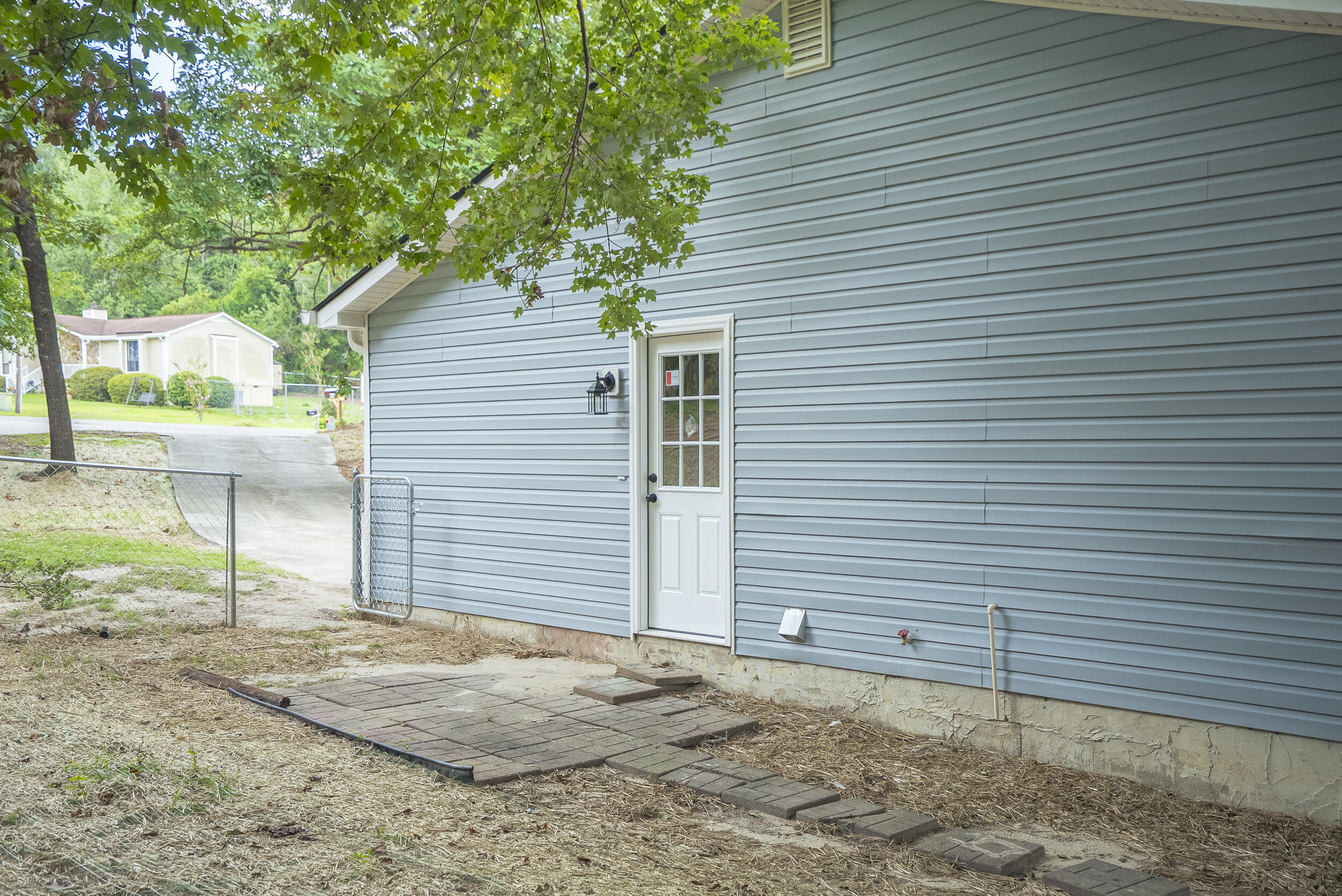 415 Deepwood Place