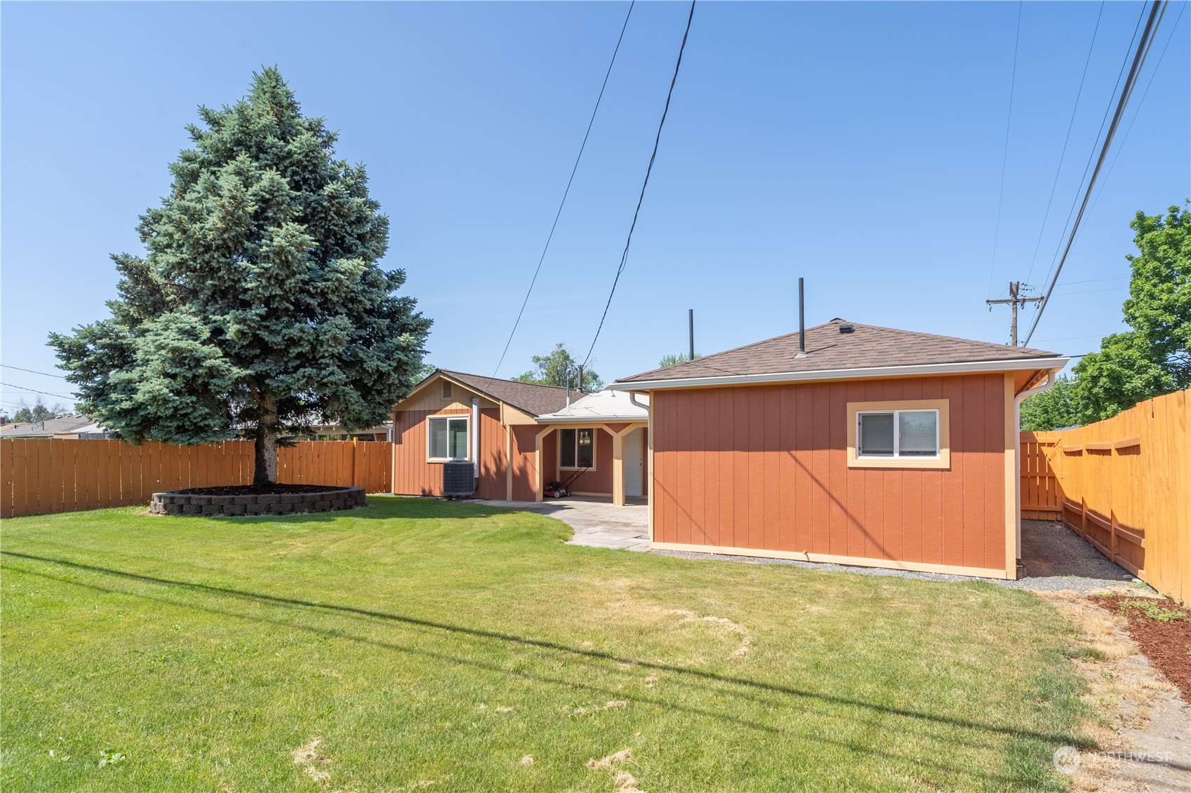 503 S Canterbury Lane