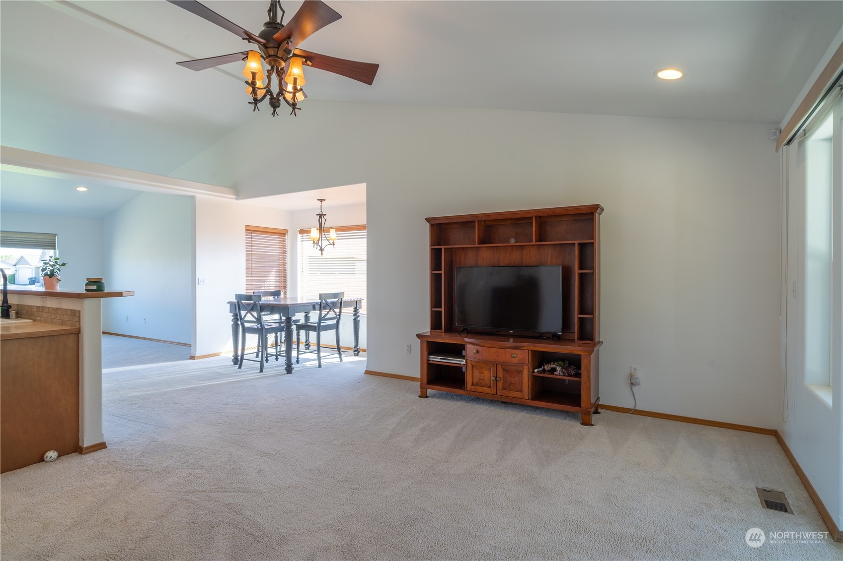 9624 Naples Street SE