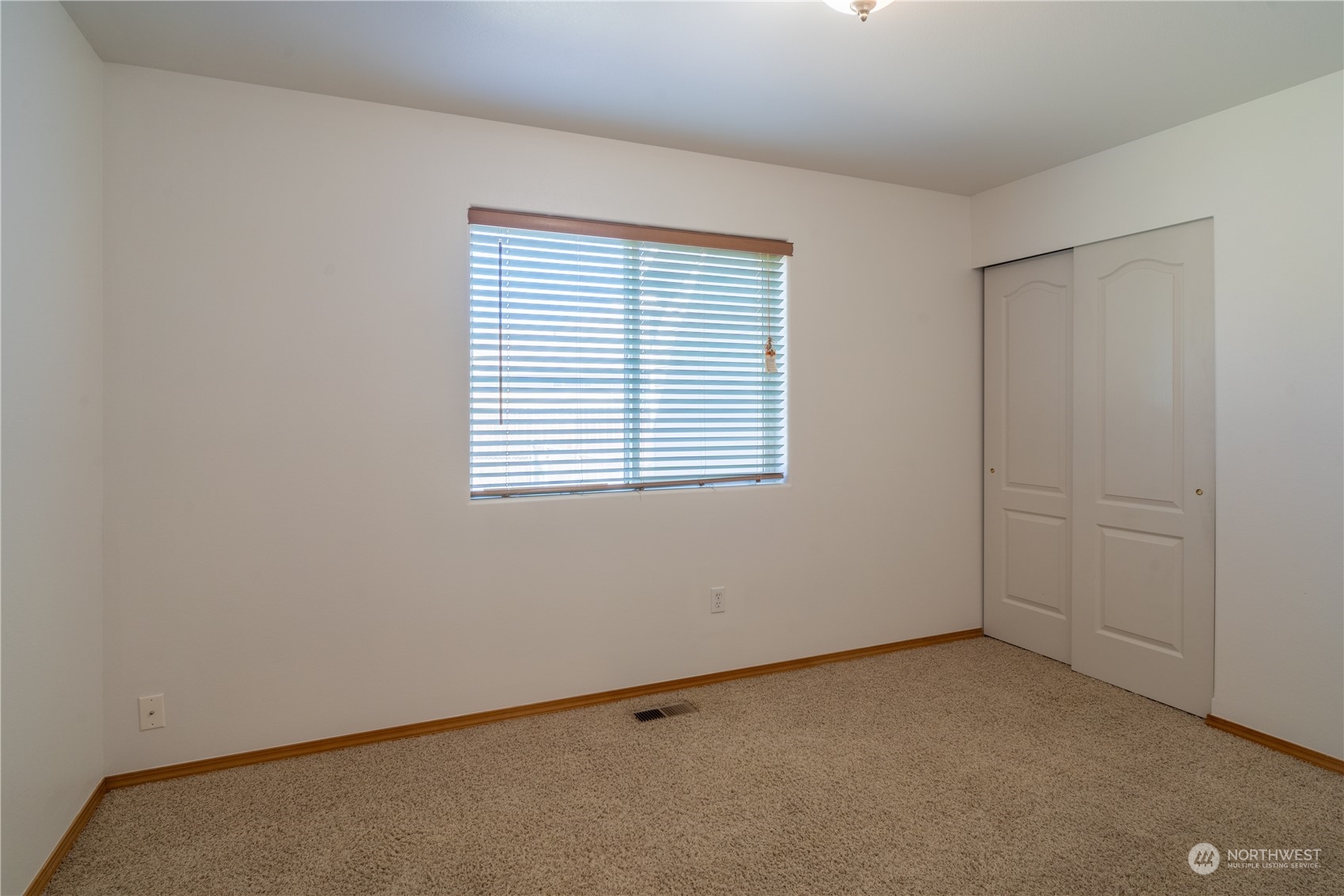 9624 Naples Street SE