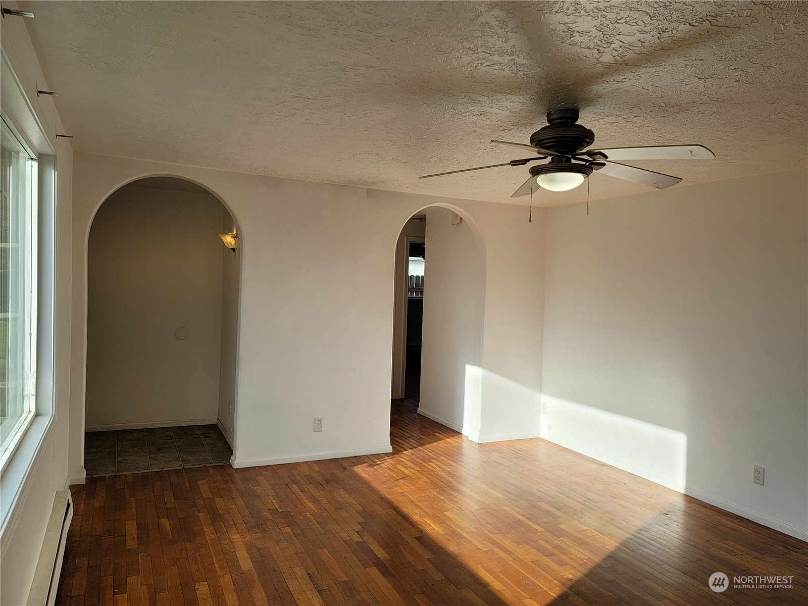 745 S Hawthorne Drive