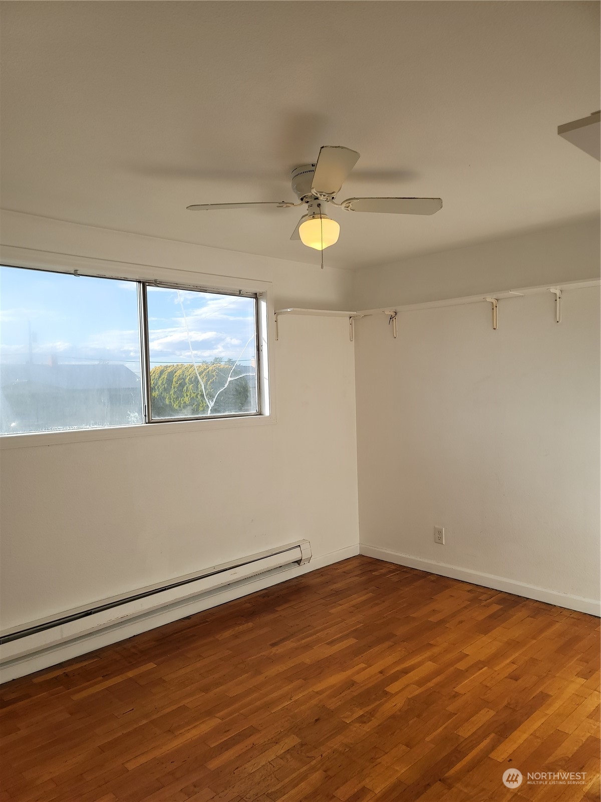 745 S Hawthorne Drive