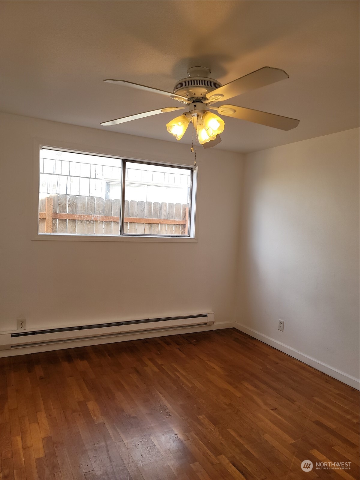 745 S Hawthorne Drive