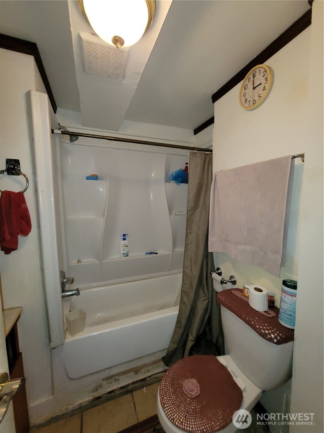 9951 & 9939 Highland Drive NE