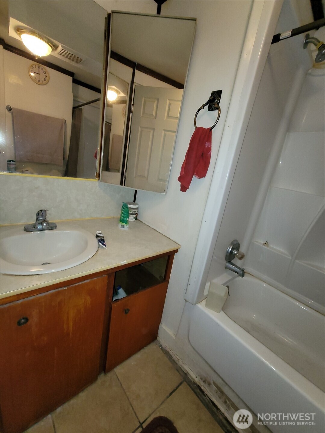 9951 & 9939 Highland Drive NE