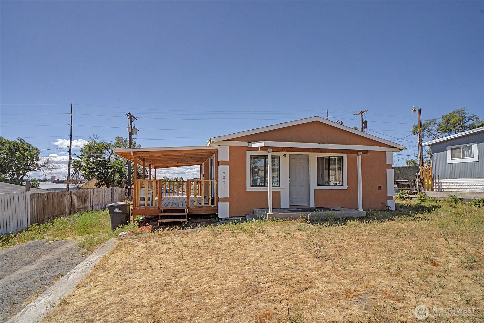 9871 Highland Drive NE