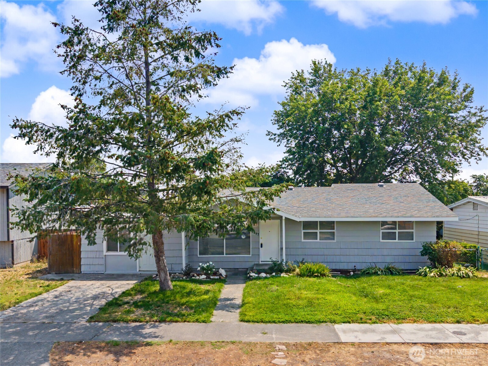 2607 W Texas Street