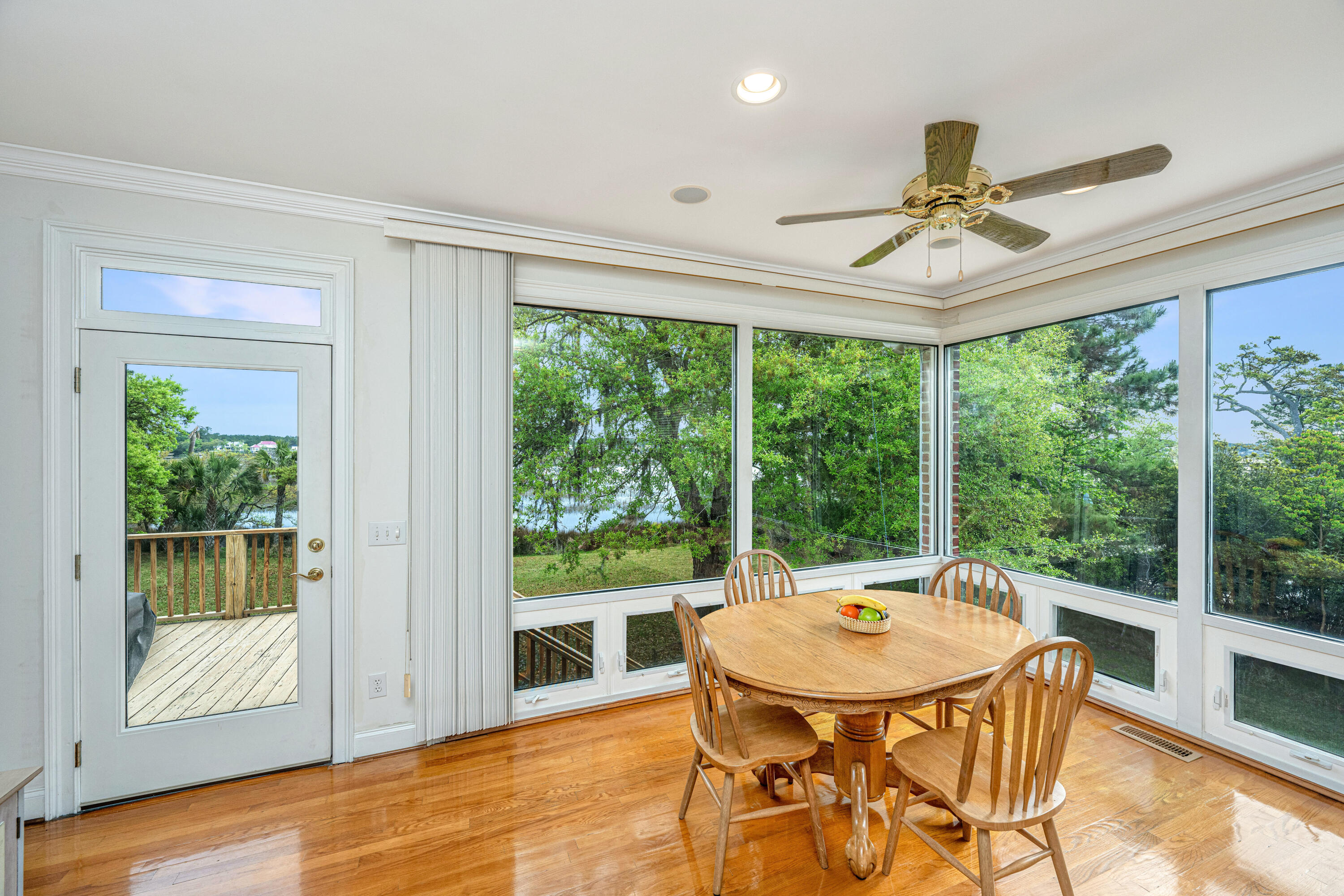 434 Commonwealth Road