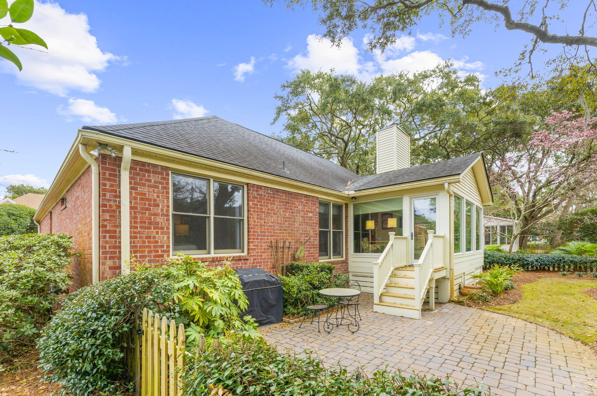1380 Southlake Drive