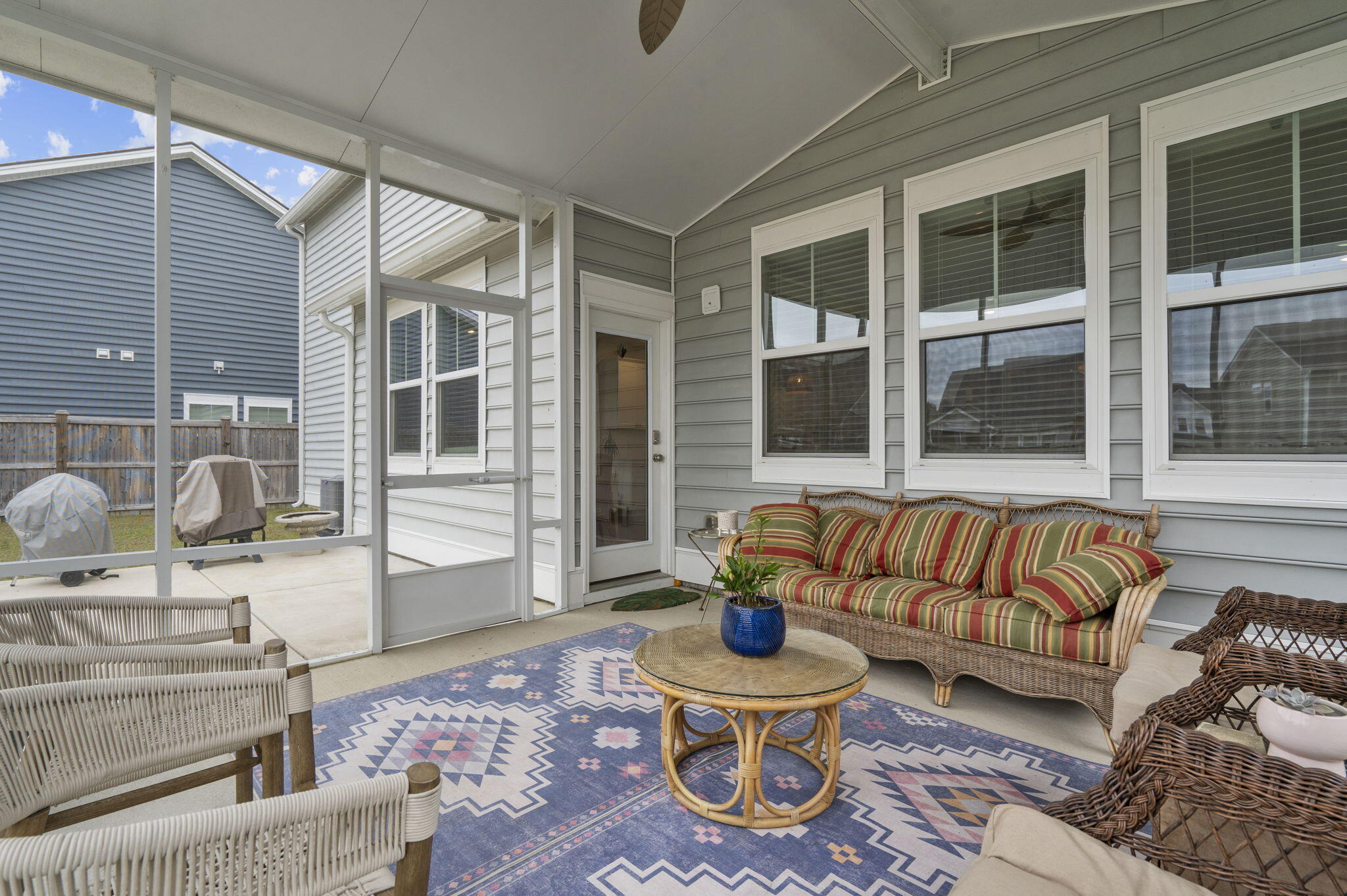 125 Garden Lily Lane