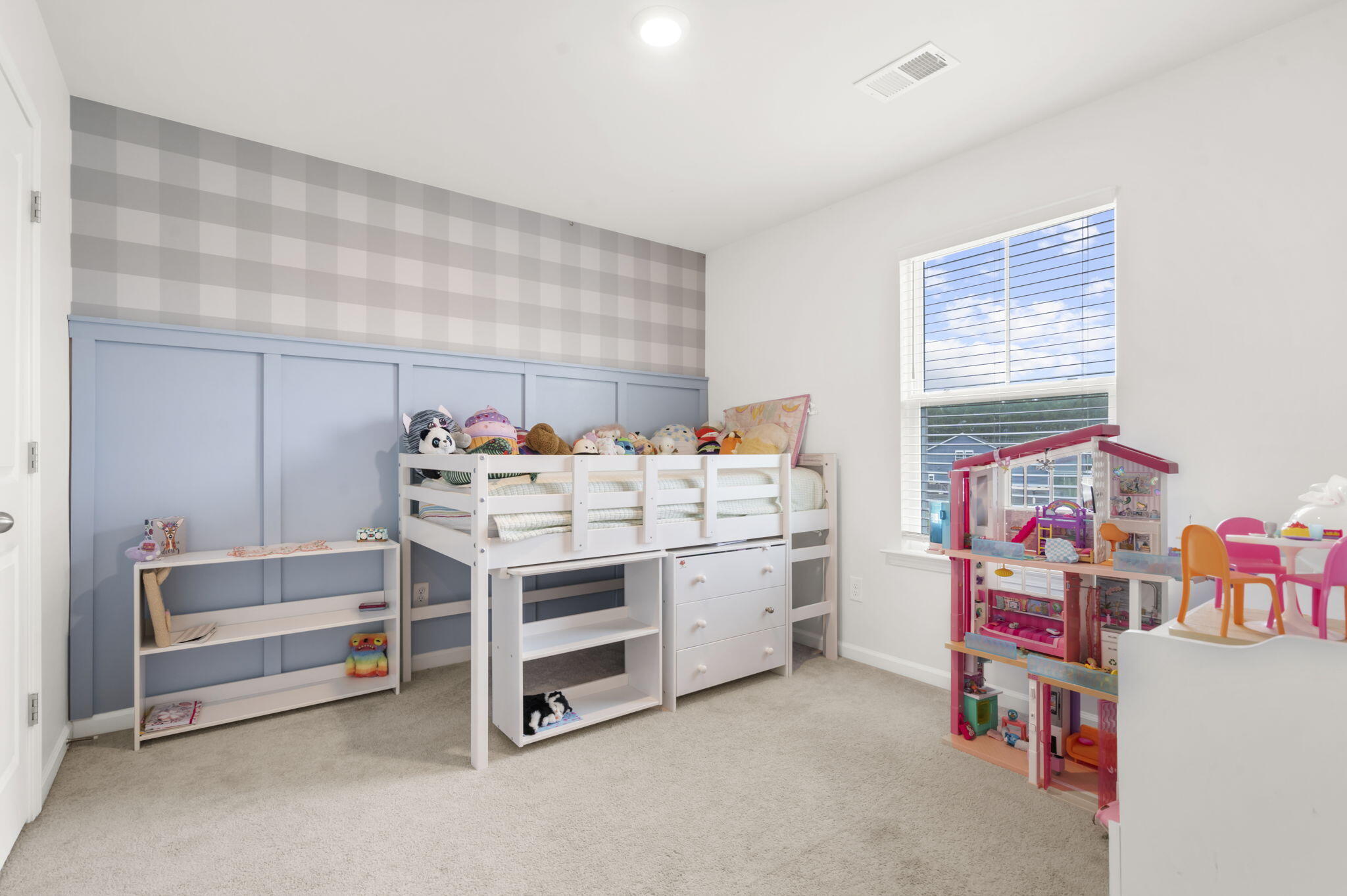 125 Garden Lily Lane