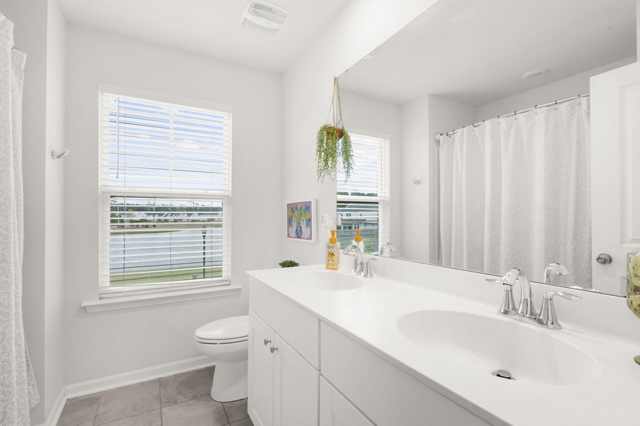 125 Garden Lily Lane