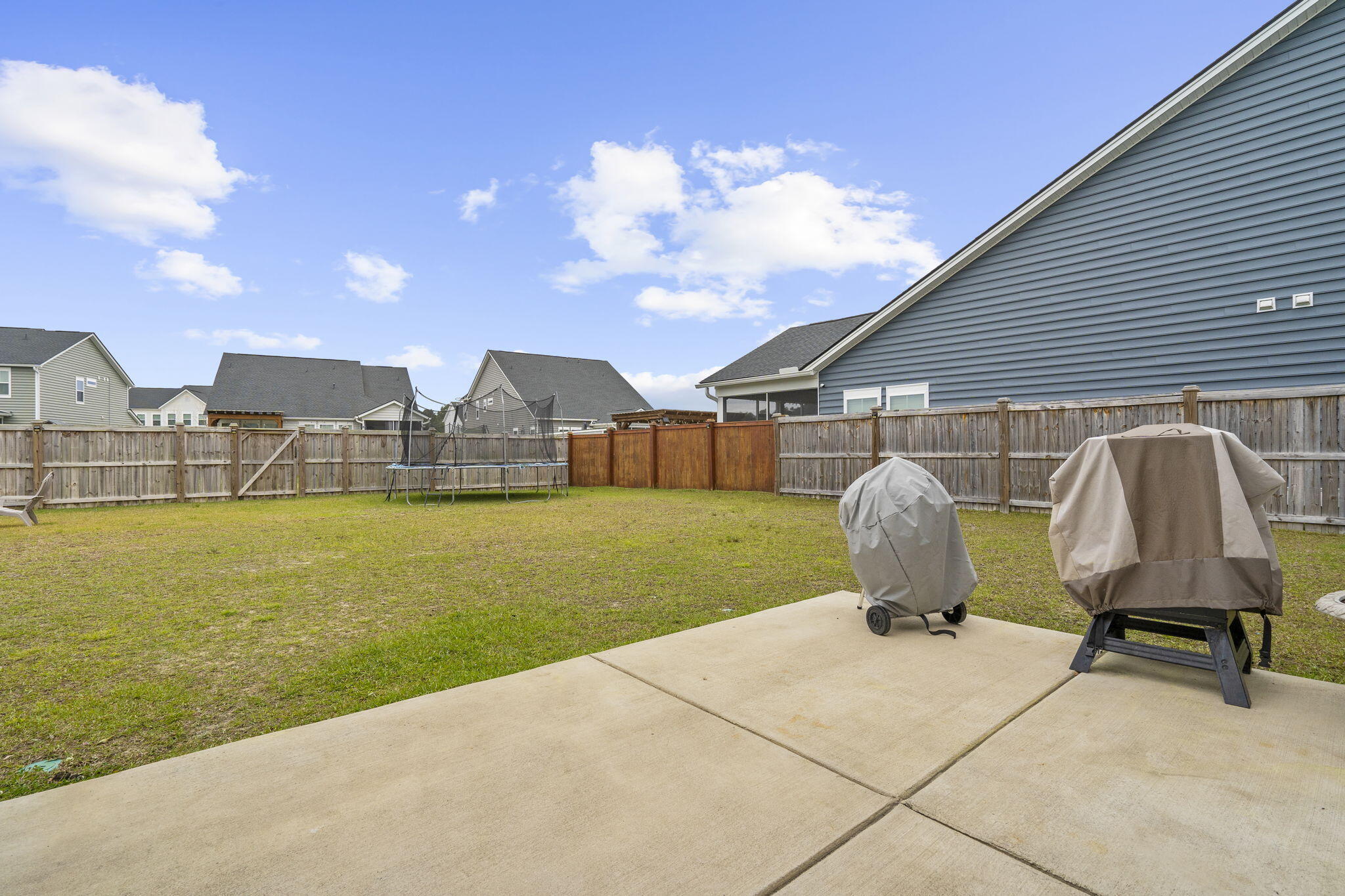 125 Garden Lily Lane