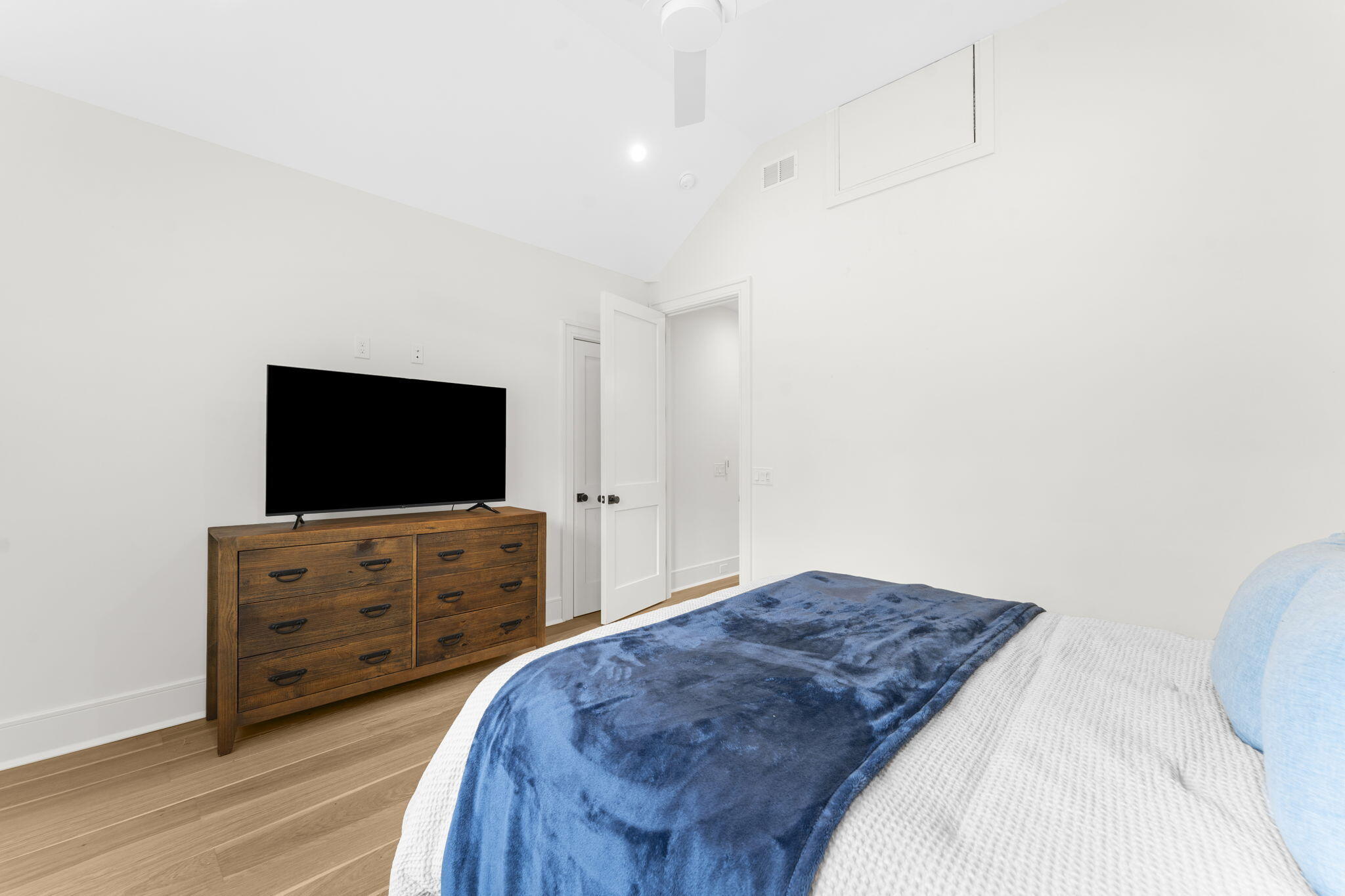 635 Flint Street