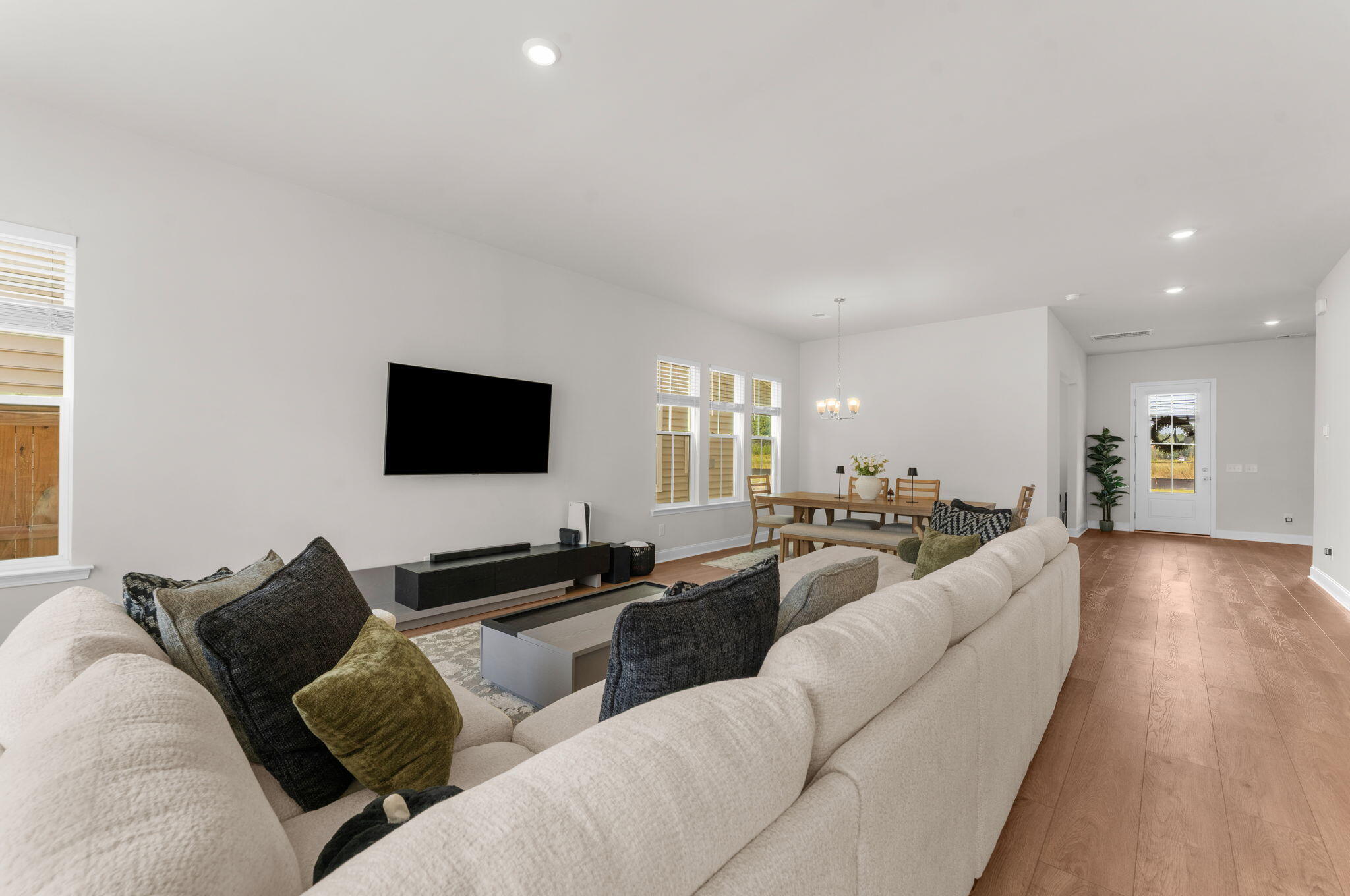 1086 Scotch Bonnet Way