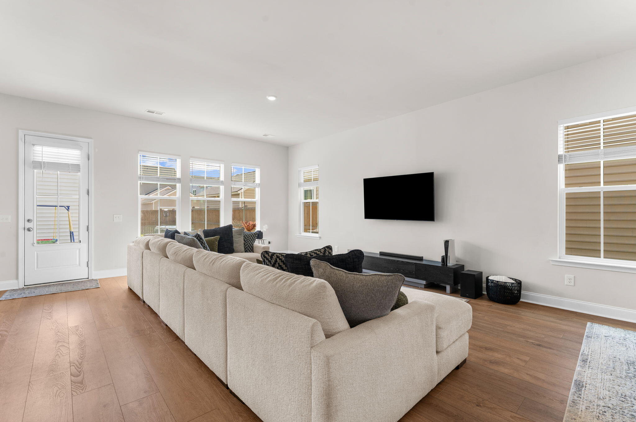 1086 Scotch Bonnet Way