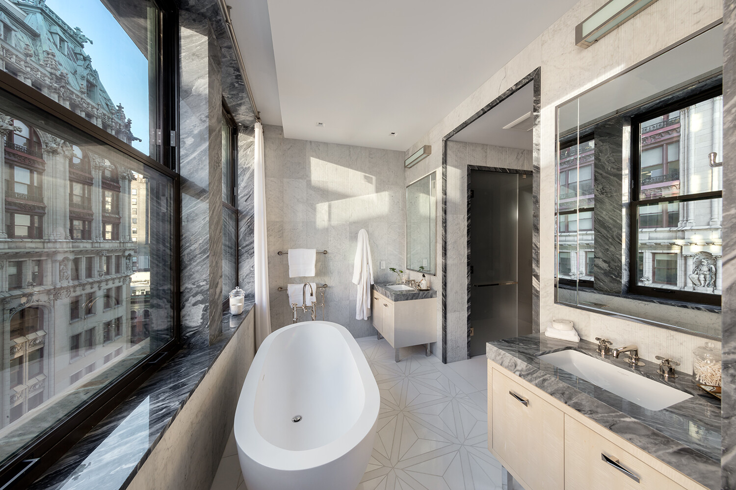212 5TH Avenue 16B