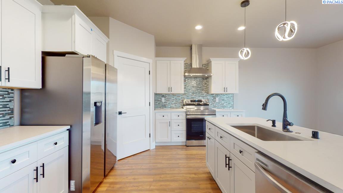 618 Caridad Court