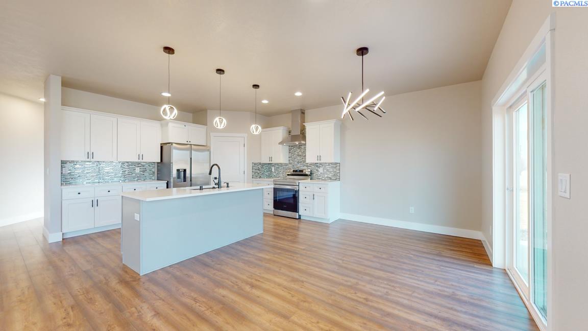 618 Caridad Court