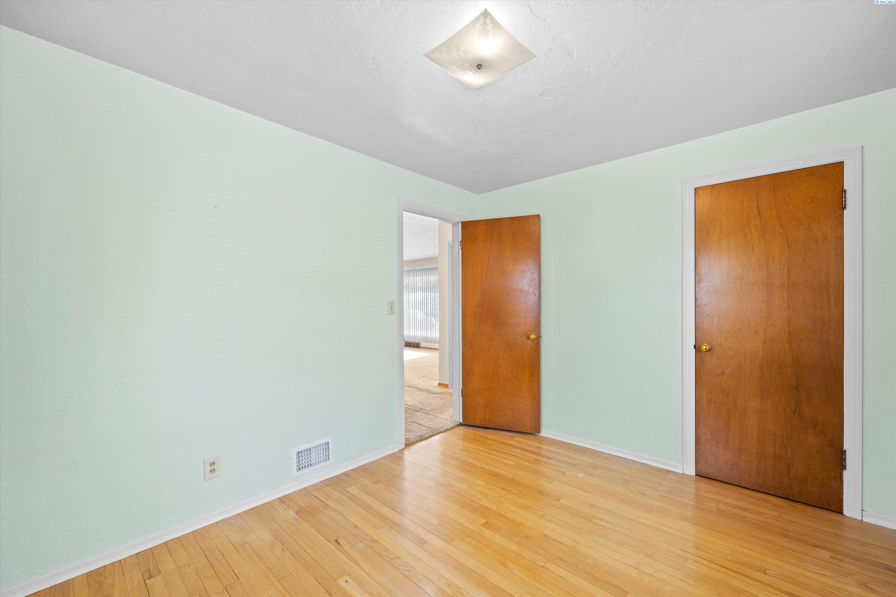 1619 W Yakima St.