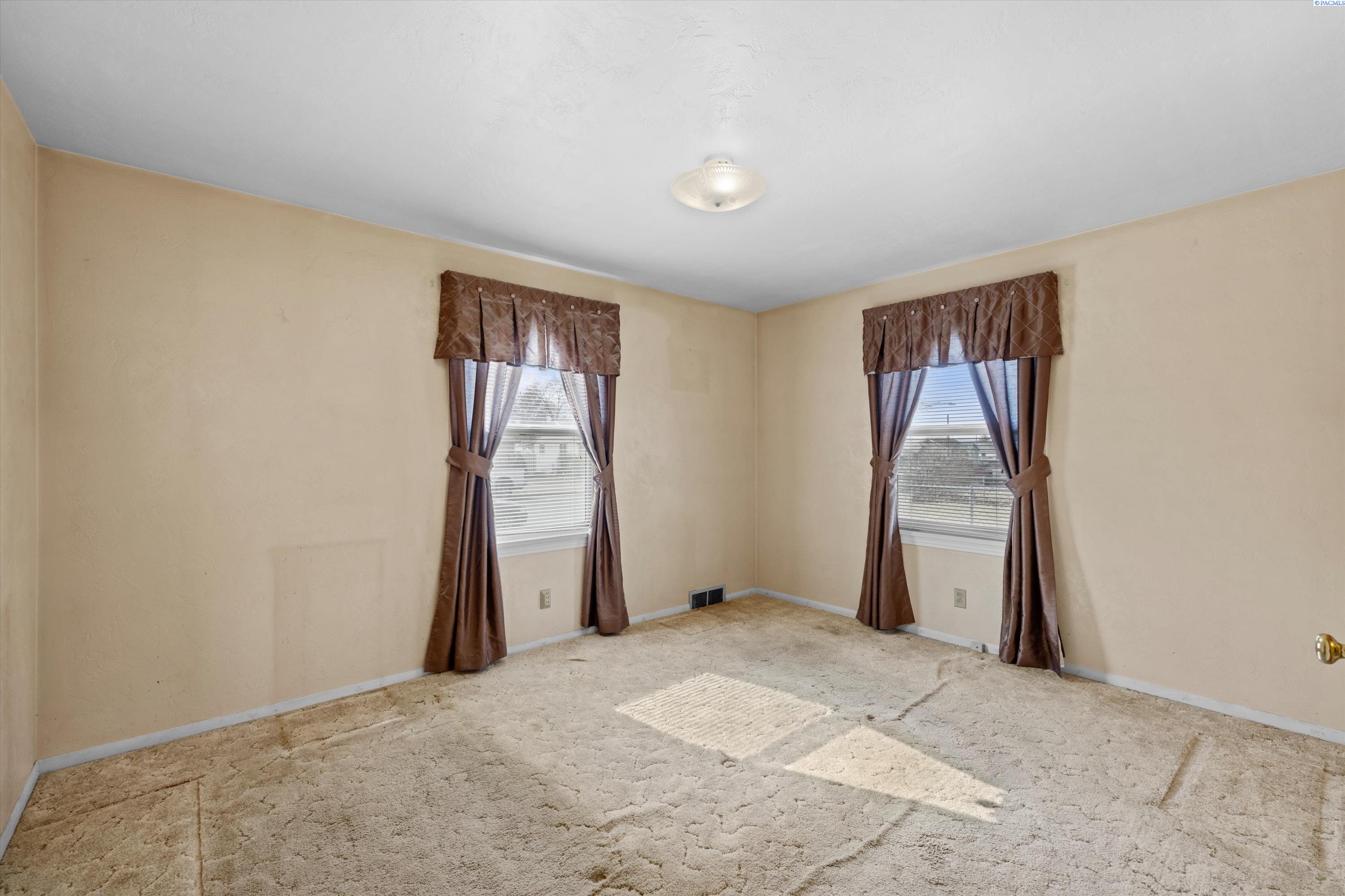 1619 W Yakima St.