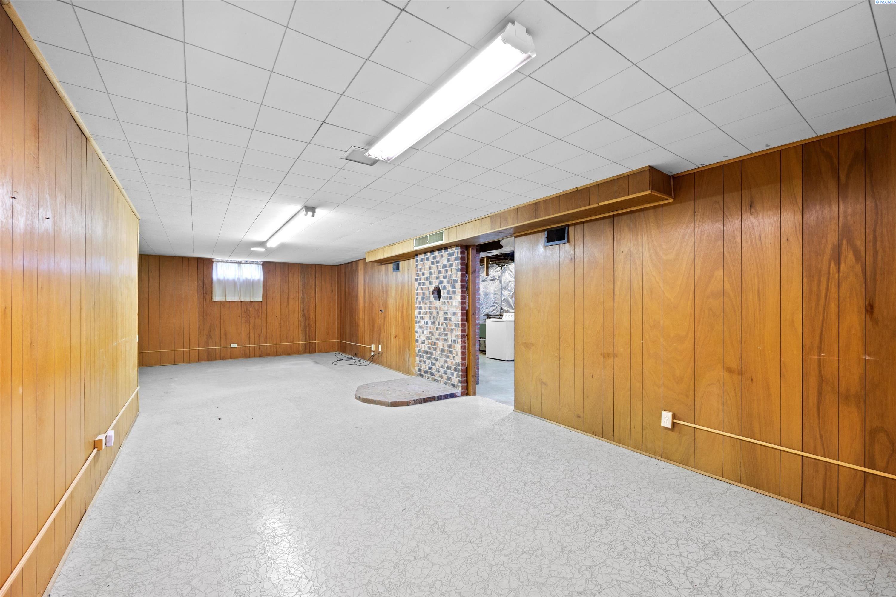1619 W Yakima St.