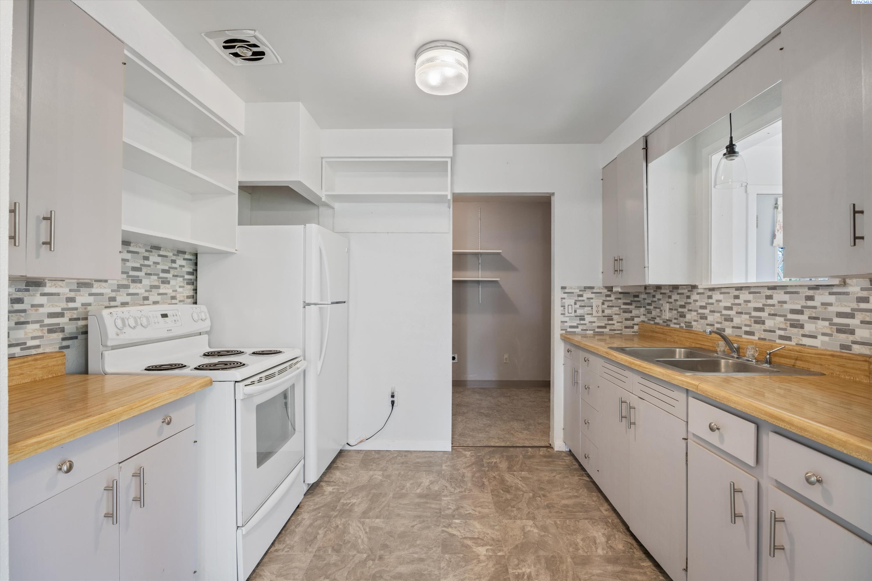 1109 Mcclain Dr.
