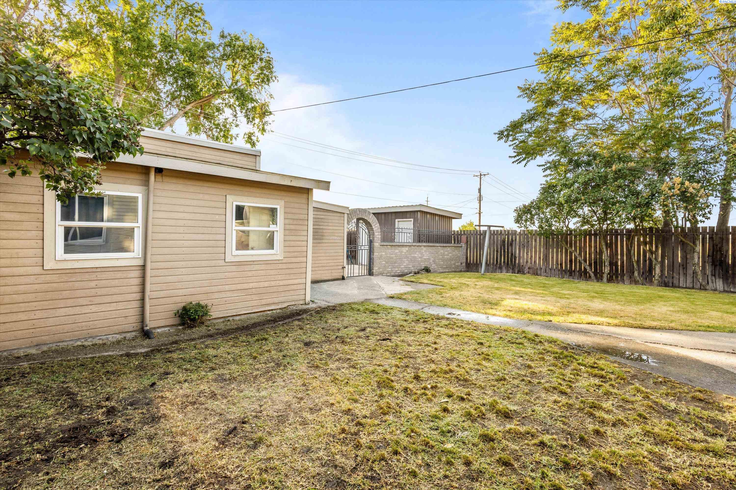 907 S Myrtle Ave.