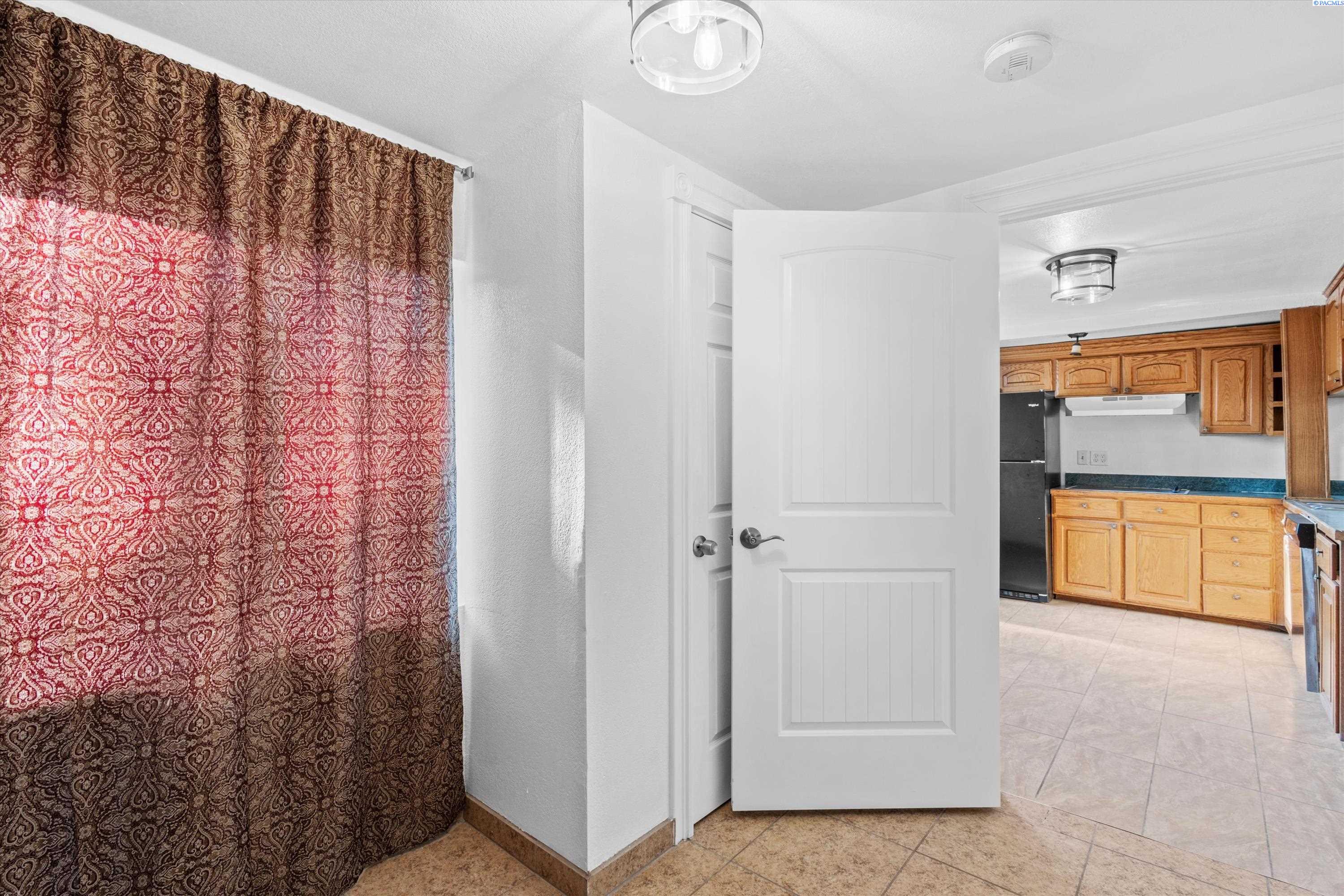 907 S Myrtle Ave.