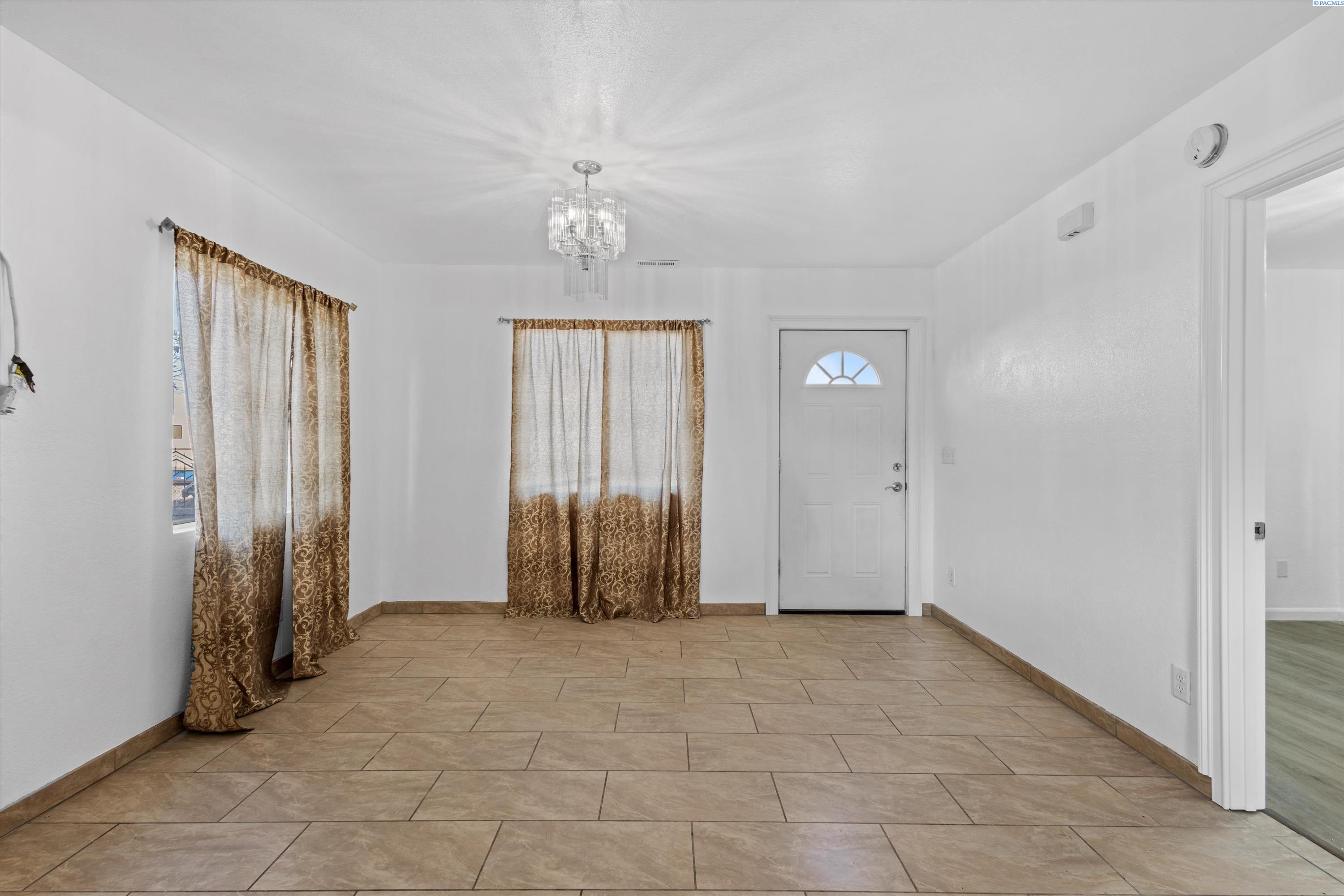 907 S Myrtle Ave.