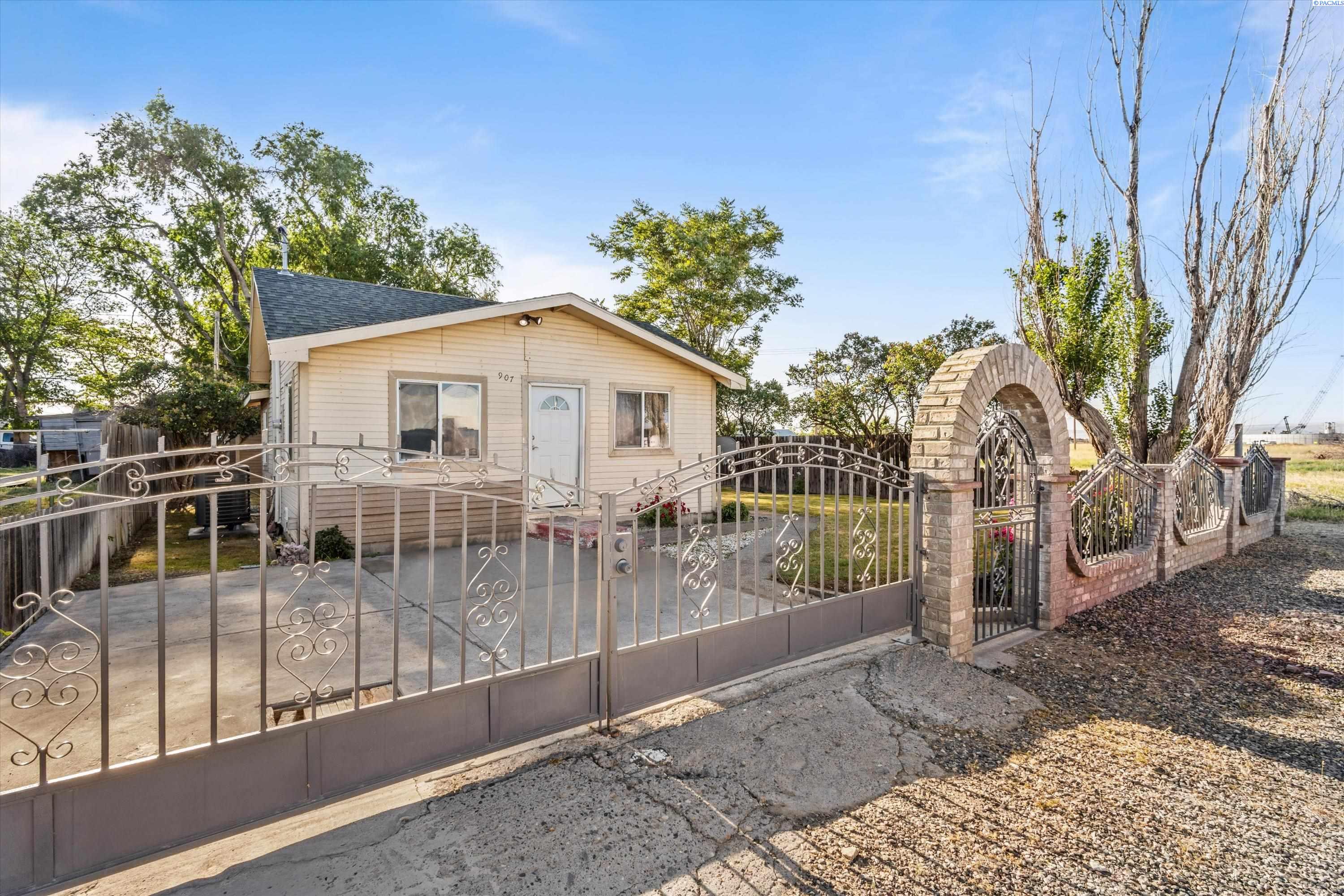 907 S Myrtle Ave.
