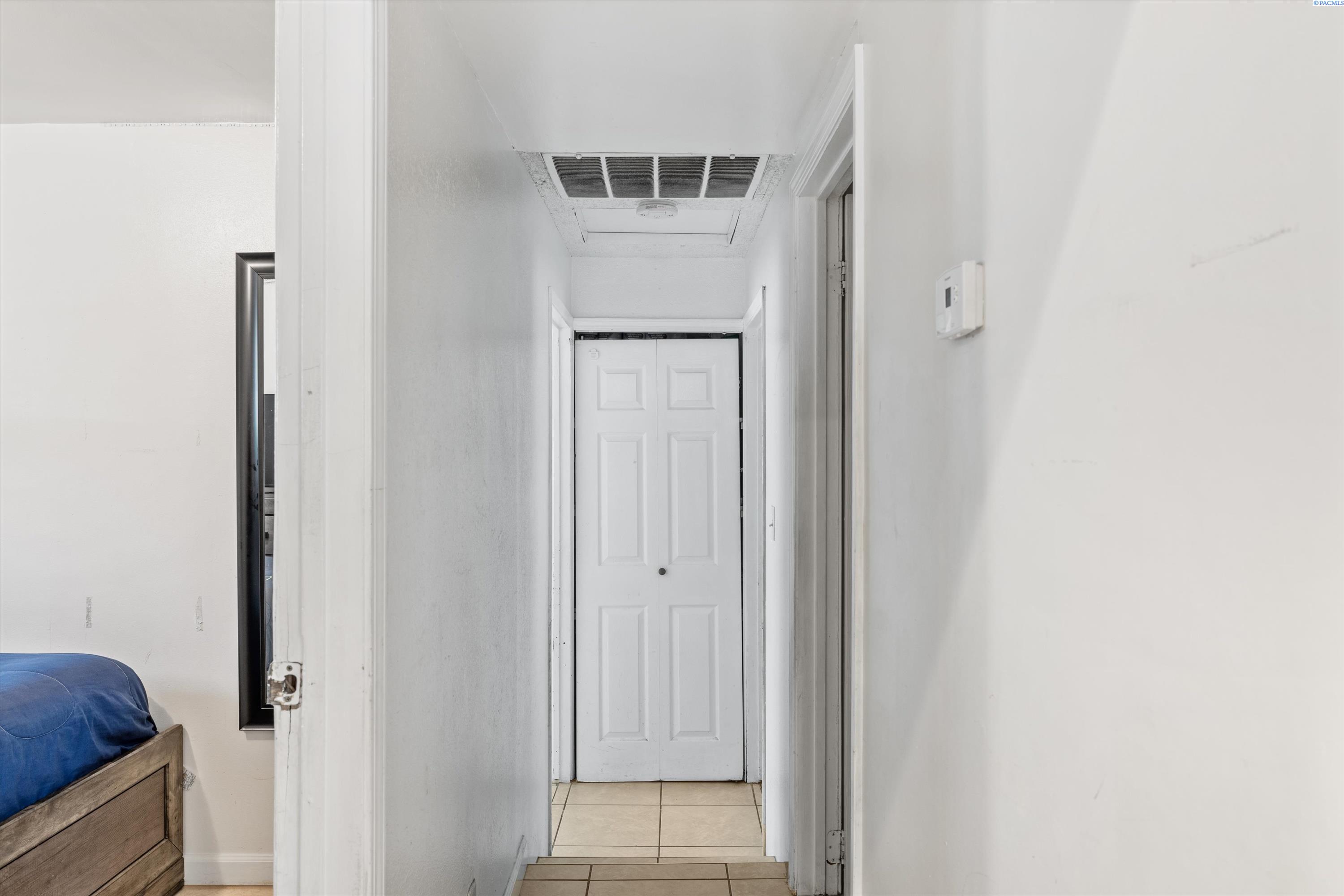 914 W Canal