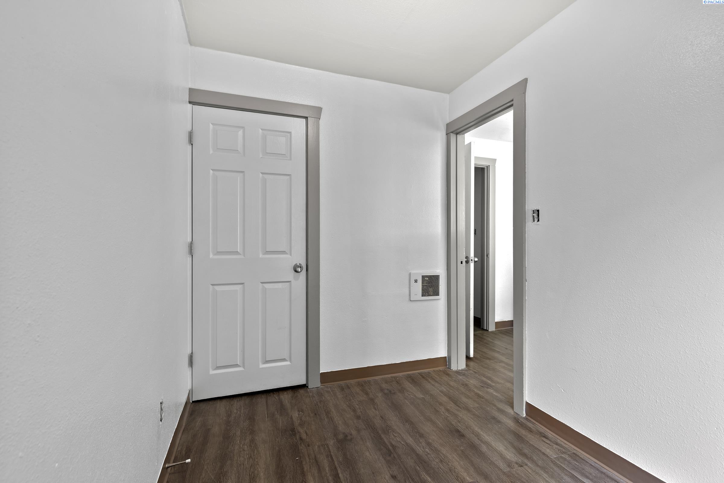 1522 W 4th ave