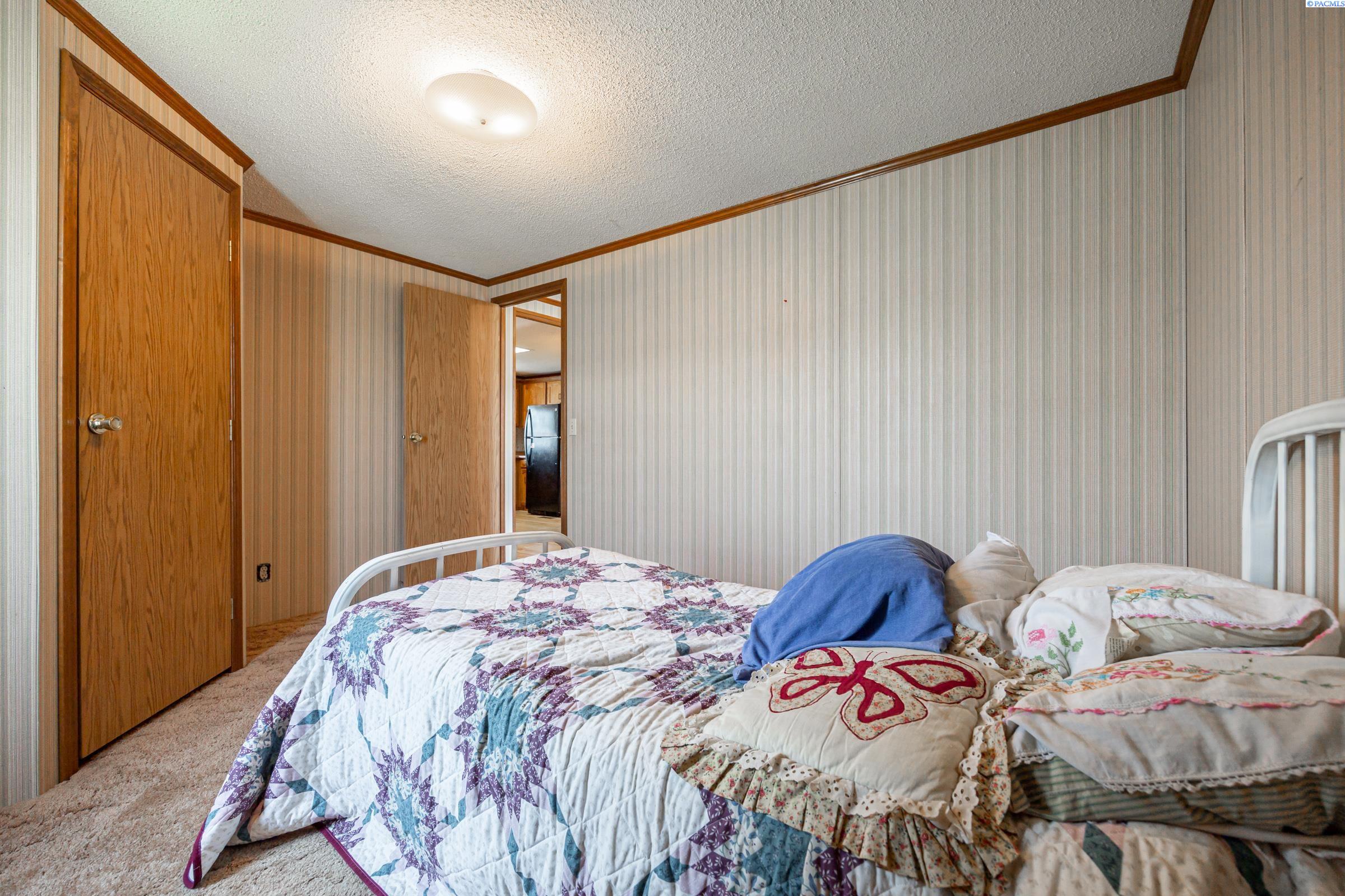 346 Reinken Blvd