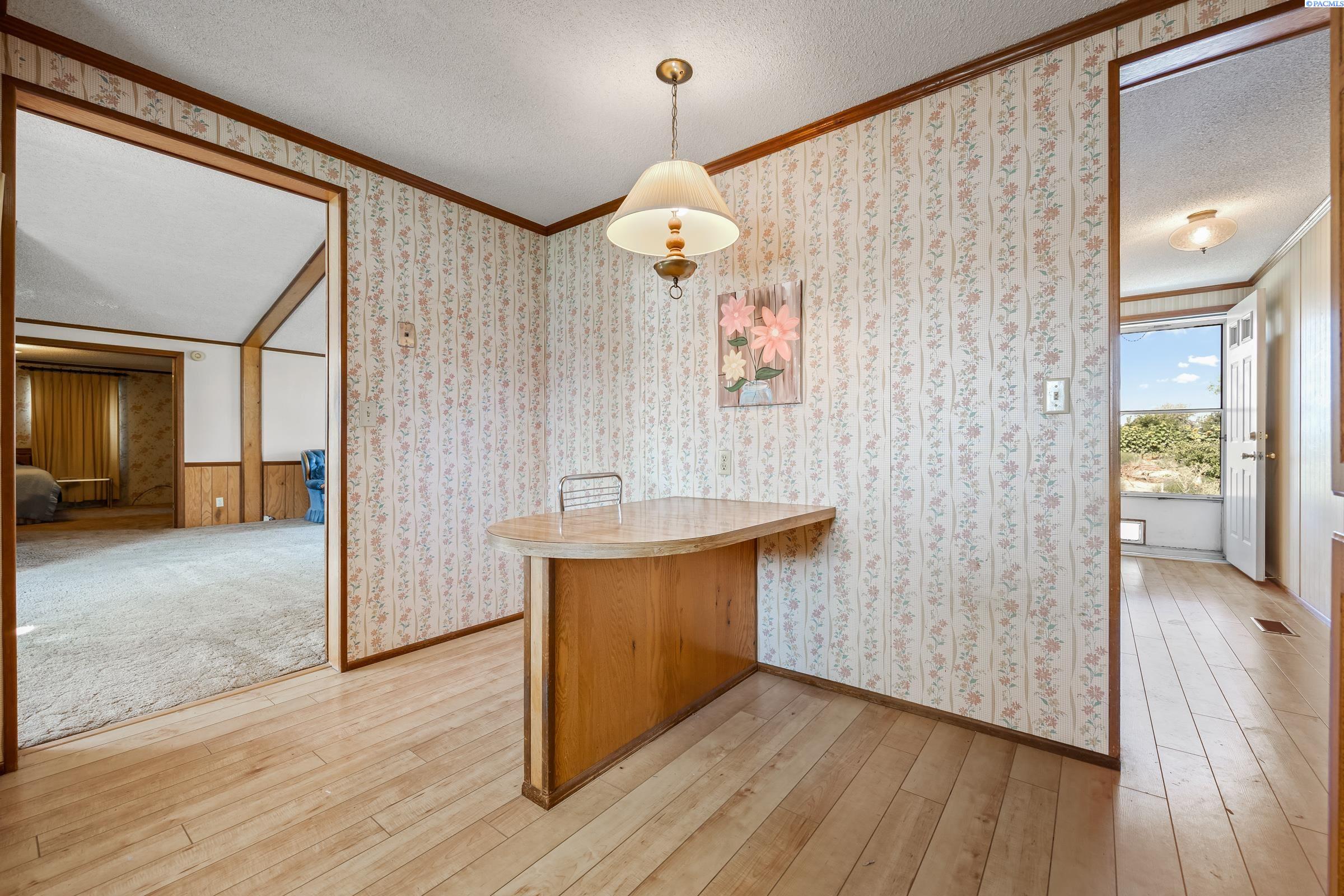 346 Reinken Blvd