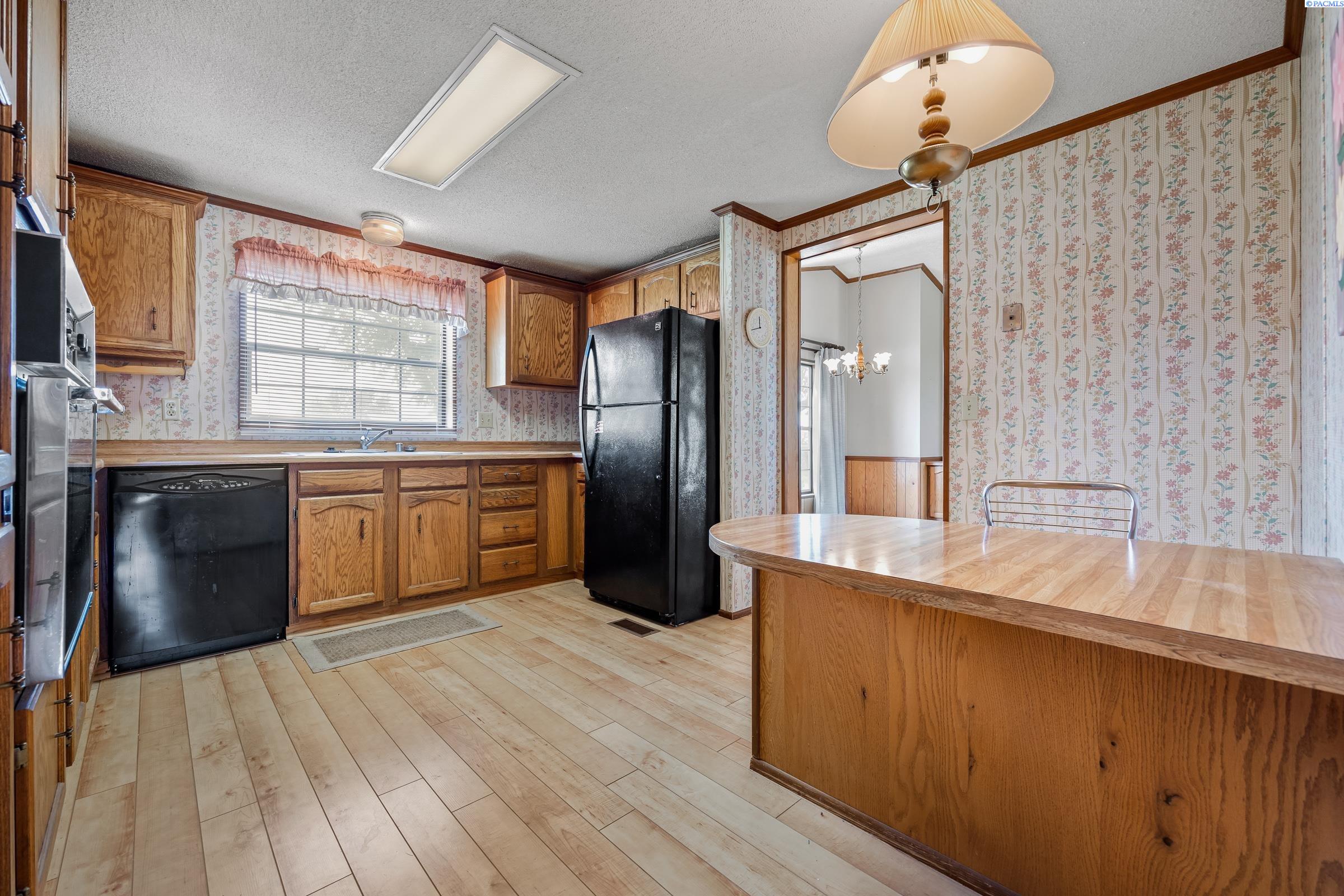 346 Reinken Blvd