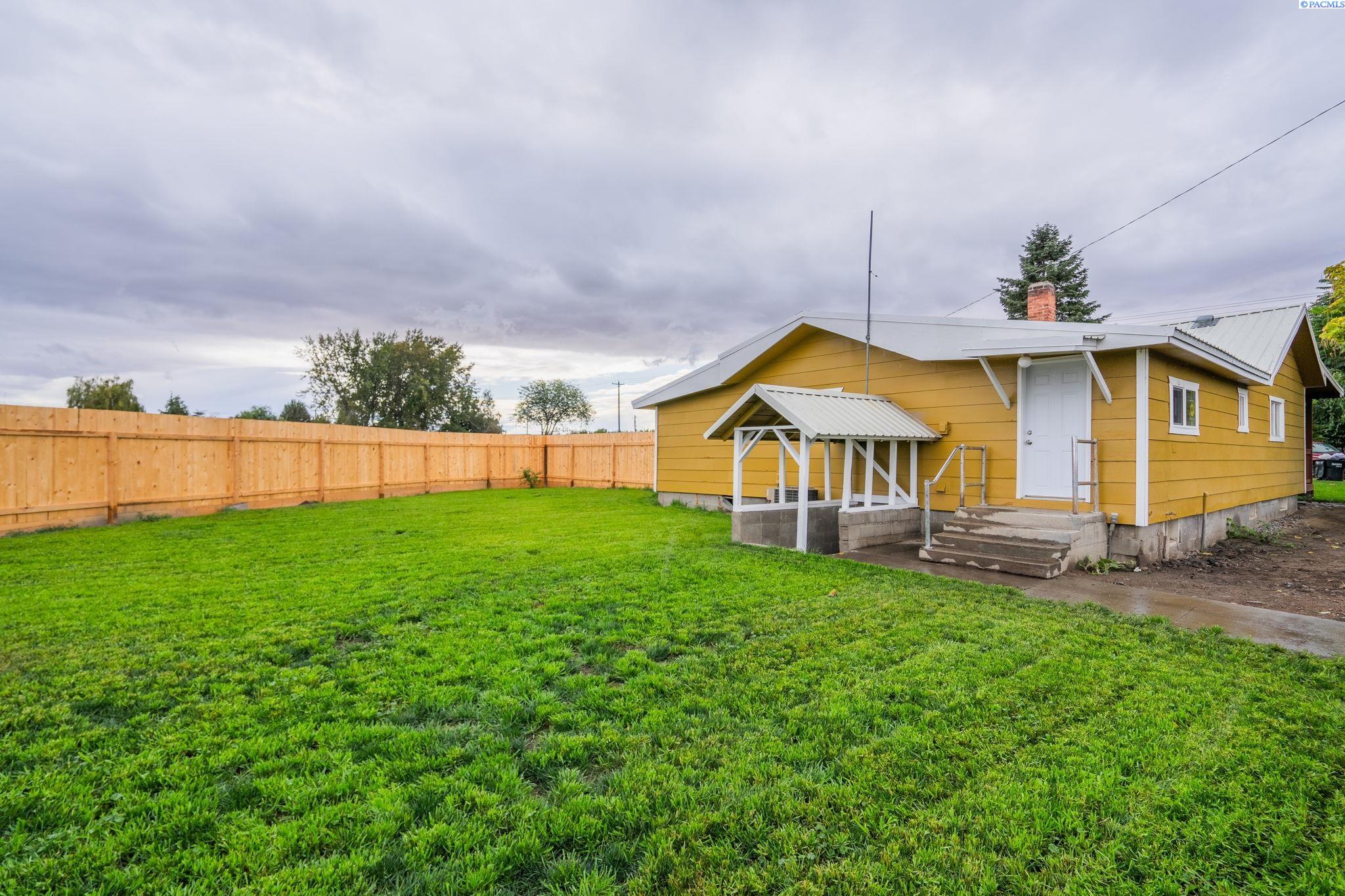 581 Pavement Rd